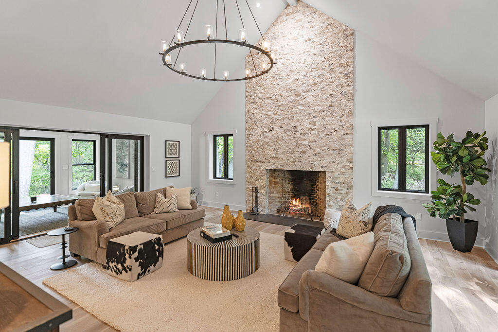 582 Campbell Road Saugatuck MI 49453