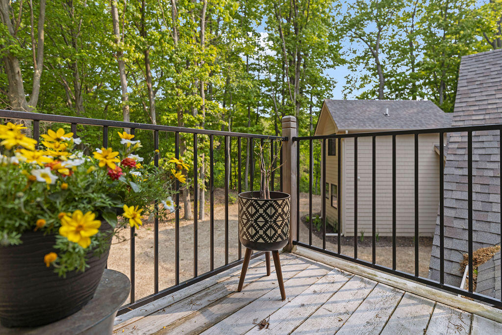 582 Campbell Road Saugatuck MI 49453