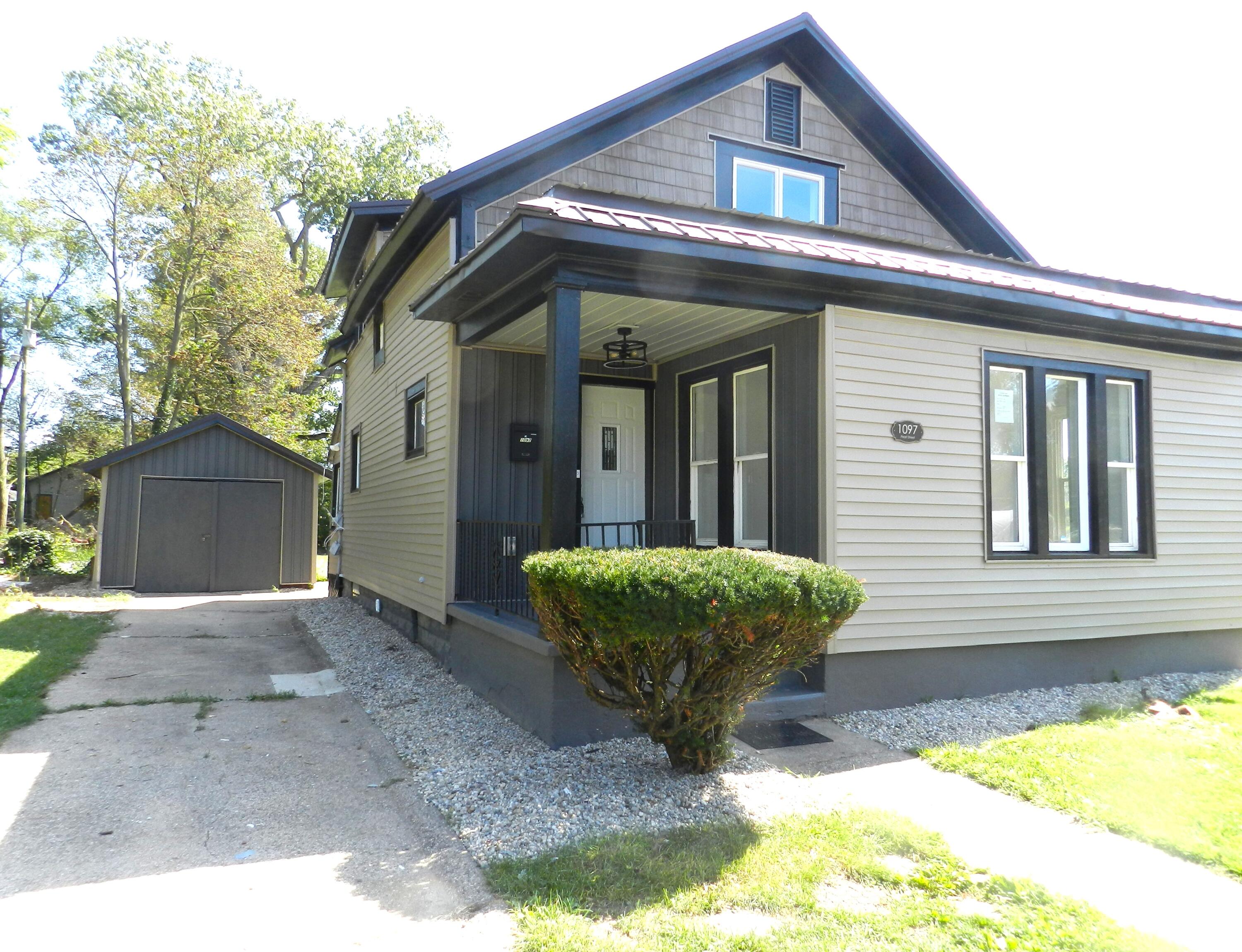 1097 Pearl Street Benton Harbor MI 49022