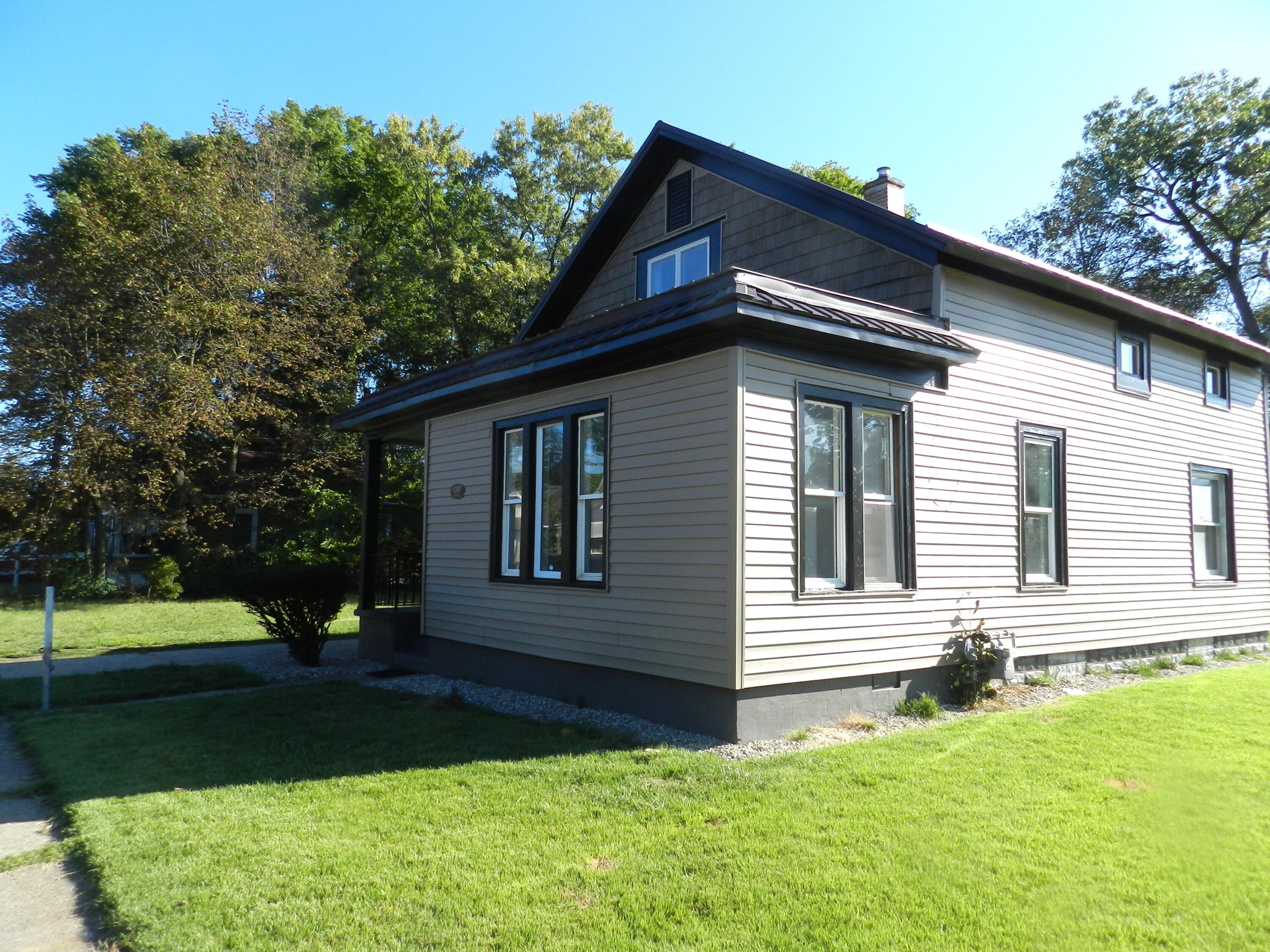 1097 Pearl Street Benton Harbor MI 49022