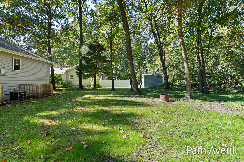 2470 Hiawatha Trail Muskegon MI 49445