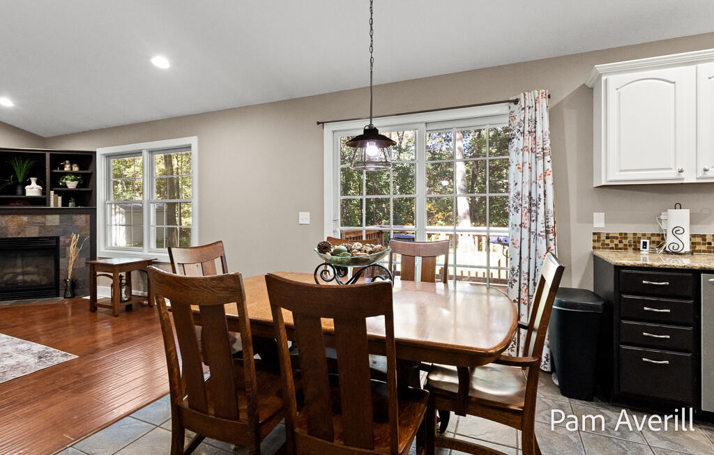 2470 Hiawatha Trail Muskegon MI 49445