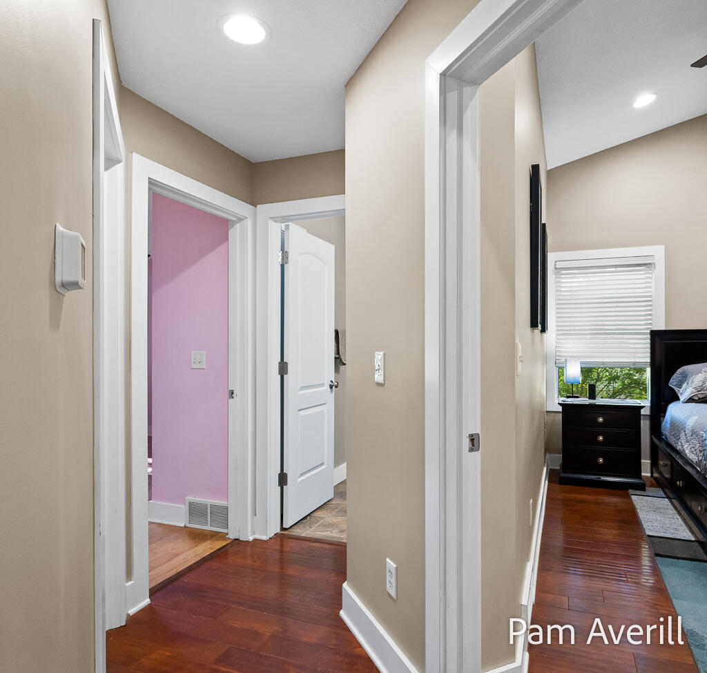 2470 Hiawatha Trail Muskegon MI 49445