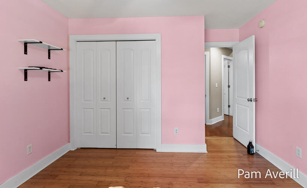 2470 Hiawatha Trail Muskegon MI 49445