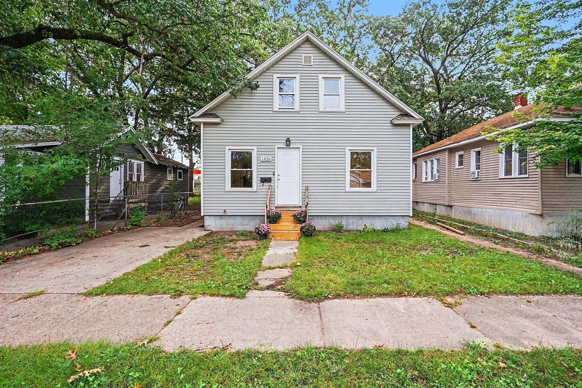 1826 Mc Ilwraith Street Muskegon MI 49442