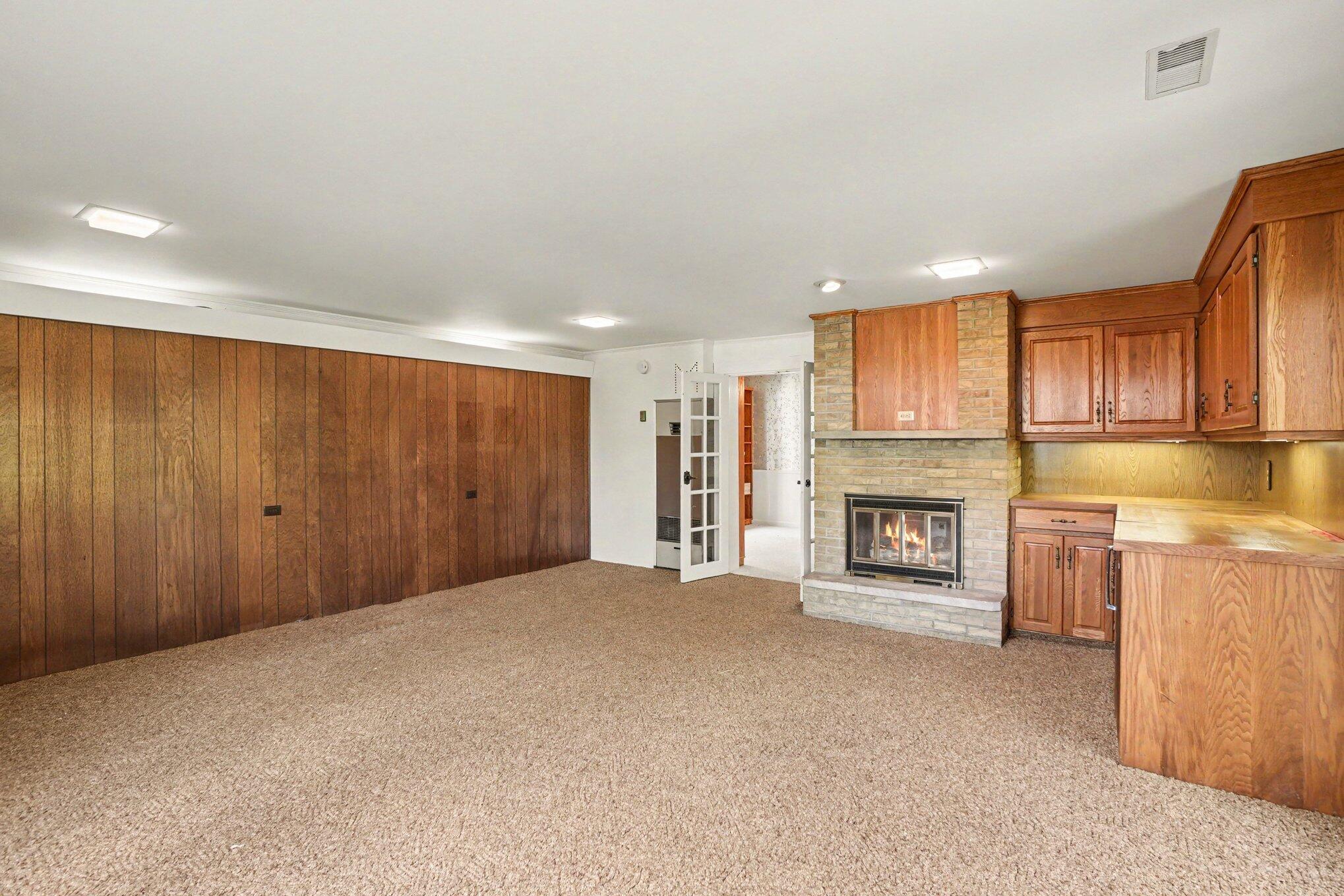 51 Pine Street South Haven MI 49090