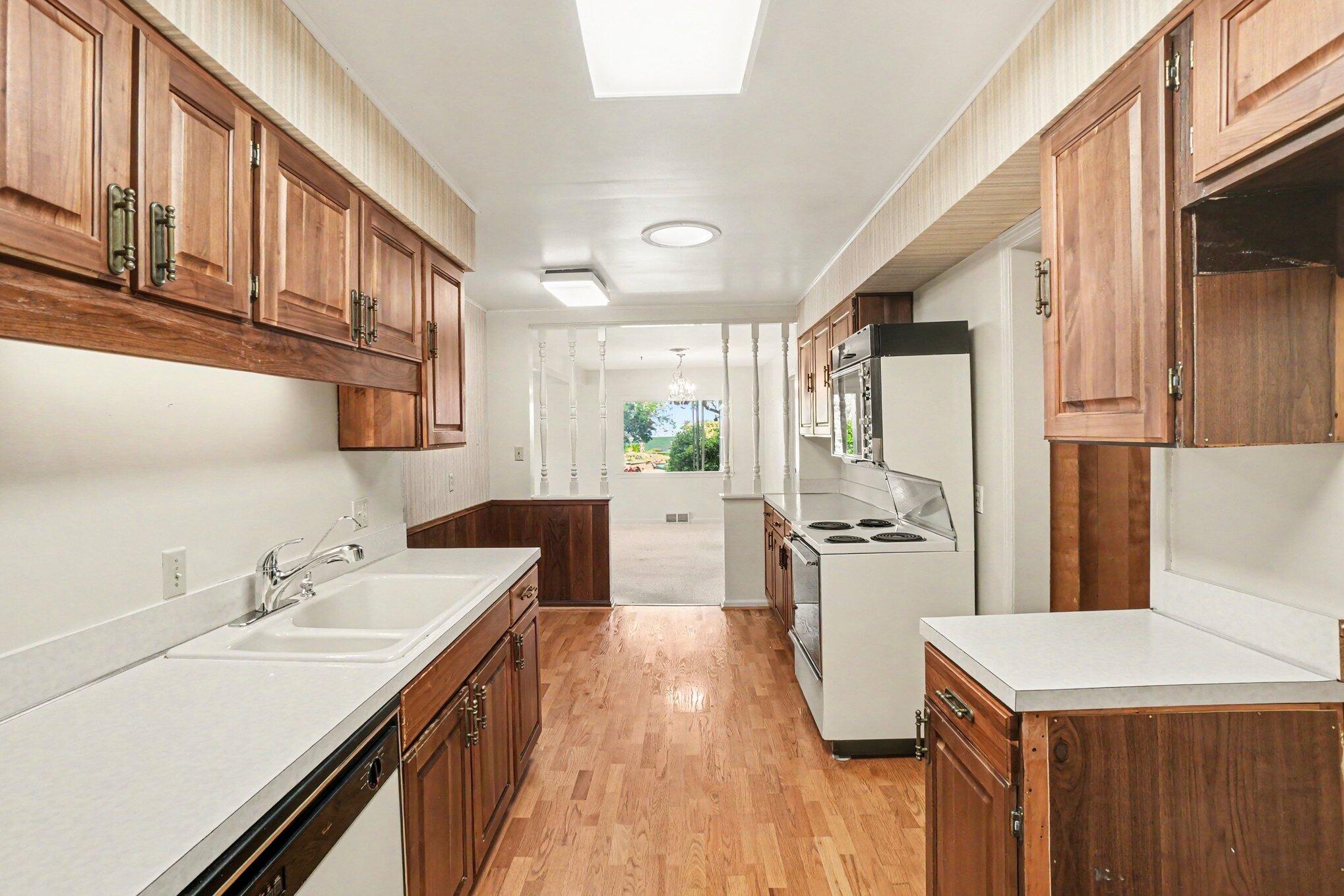 51 Pine Street South Haven MI 49090