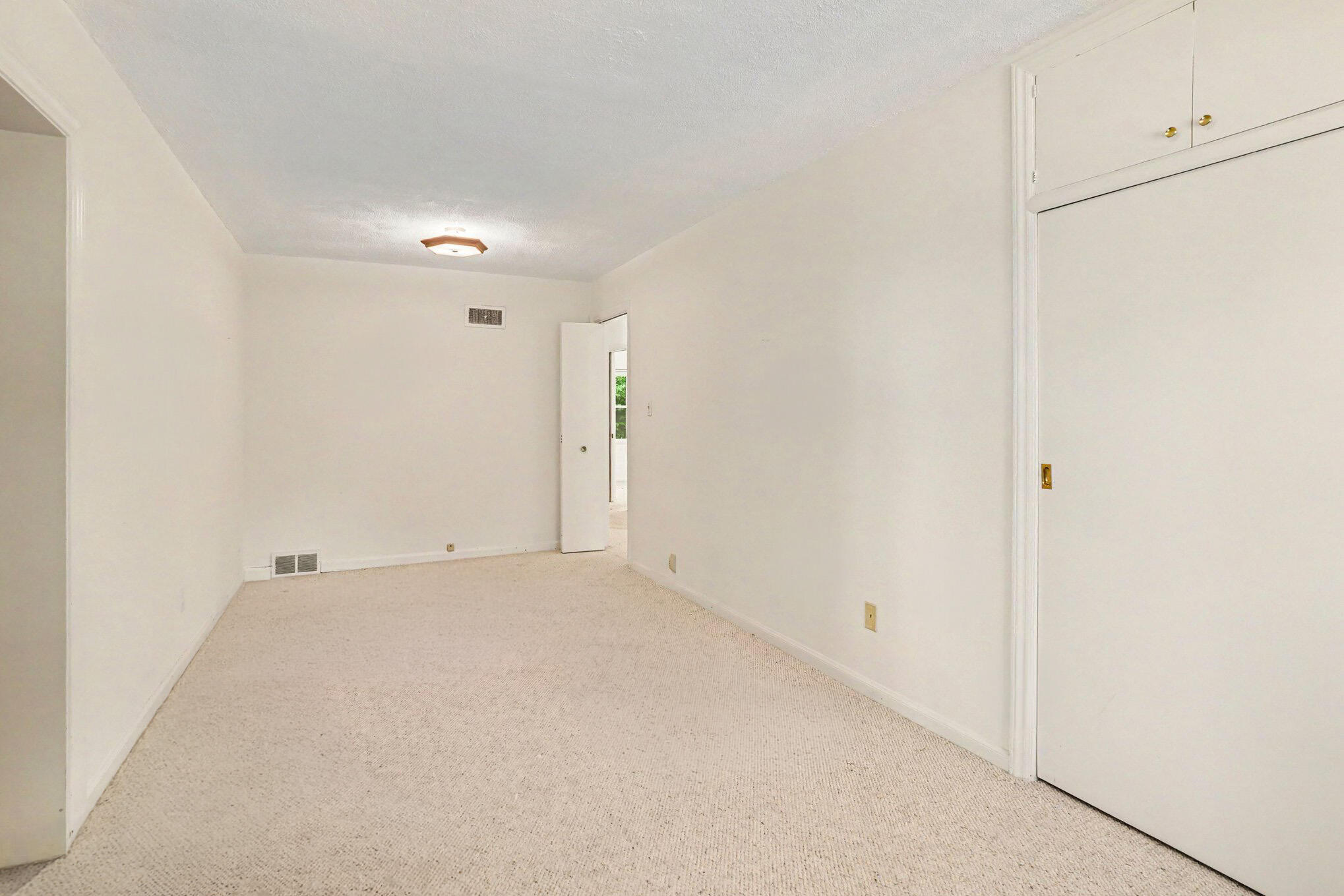 51 Pine Street South Haven MI 49090