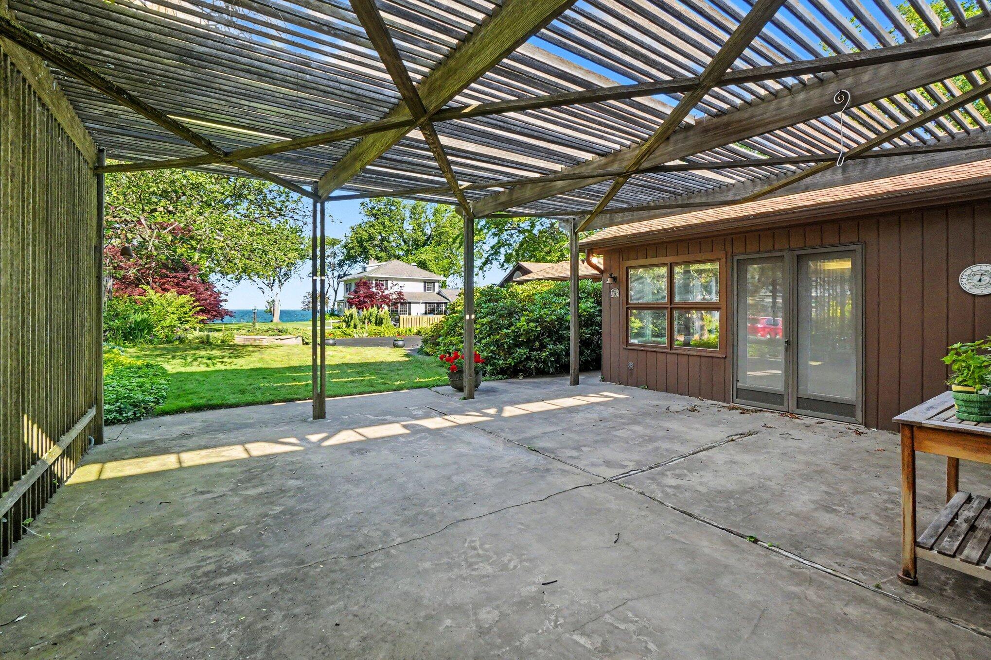 51 Pine Street South Haven MI 49090