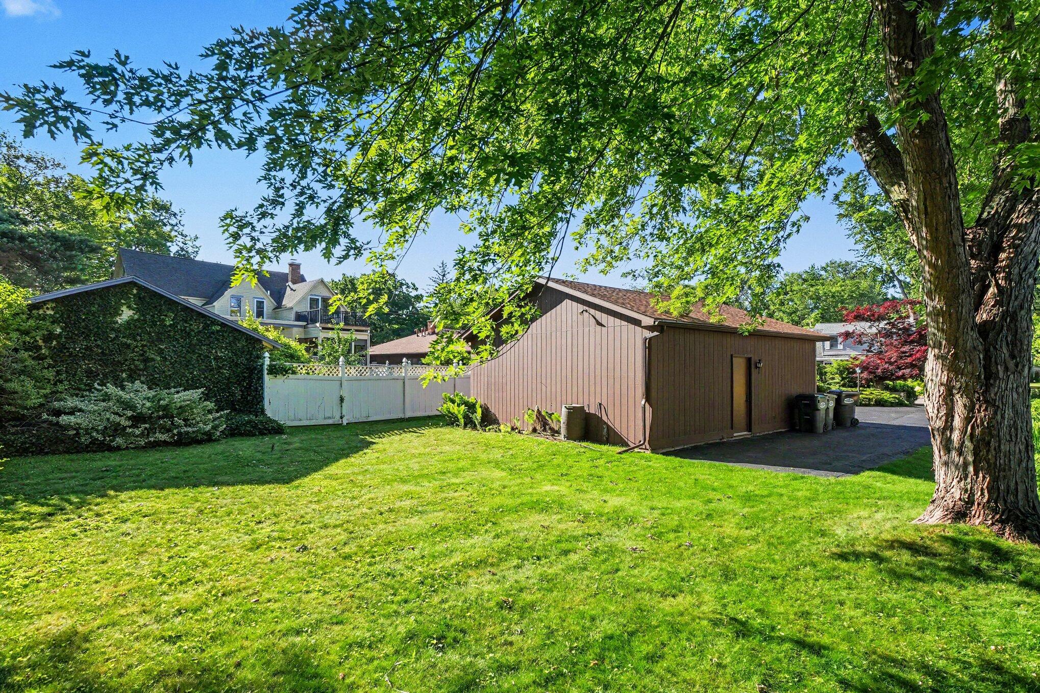 51 Pine Street South Haven MI 49090