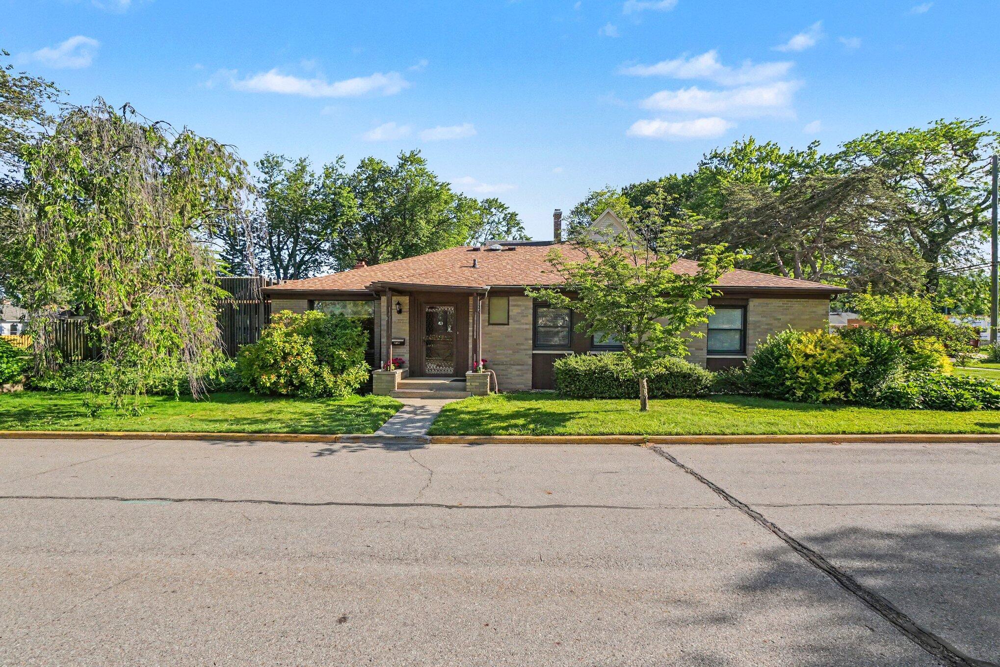51 Pine Street South Haven MI 49090
