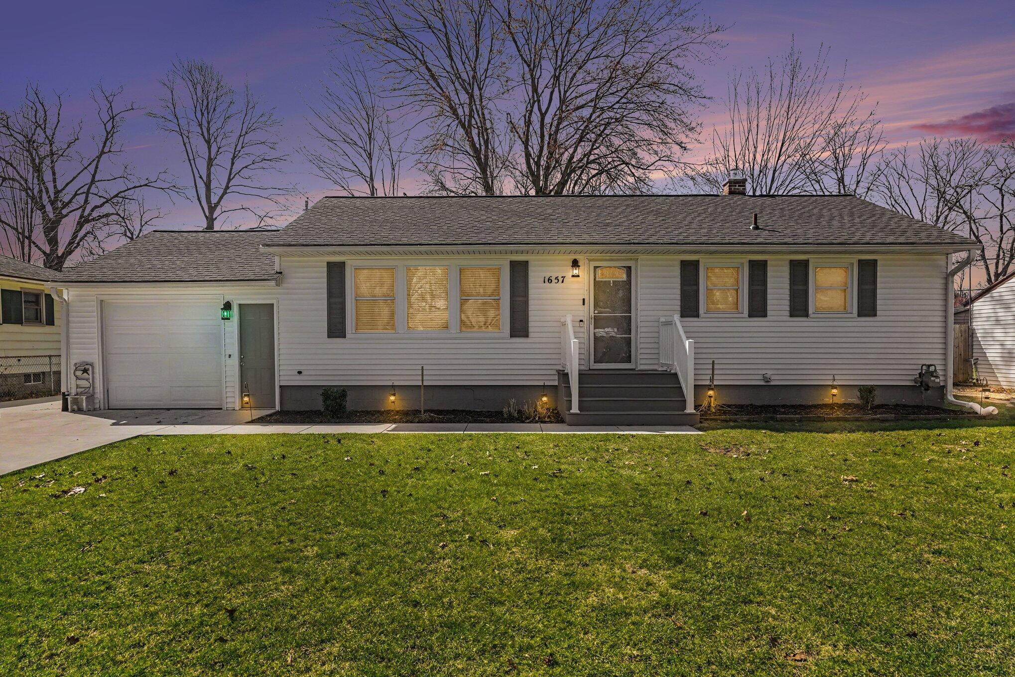 1657 Leif Avenue Norton Shores MI 49441