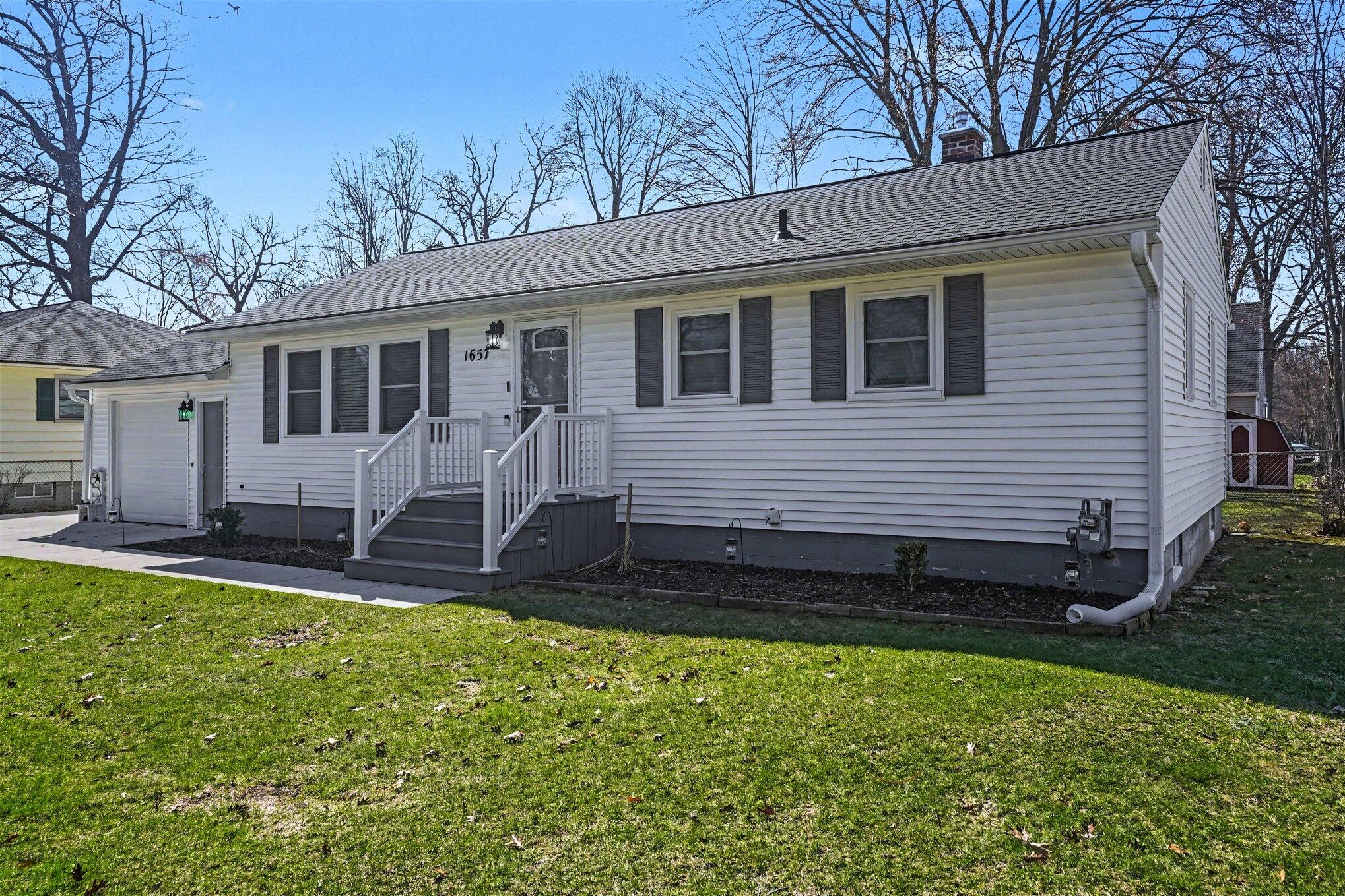 1657 Leif Avenue Norton Shores MI 49441