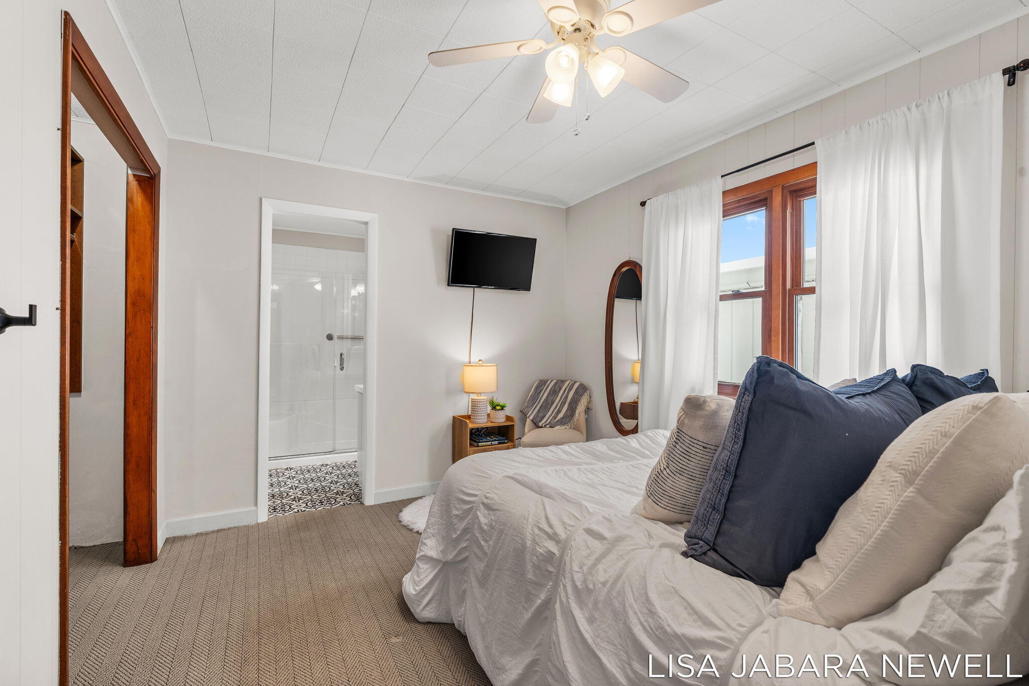 1738 Waukazoo Drive Holland MI 49424