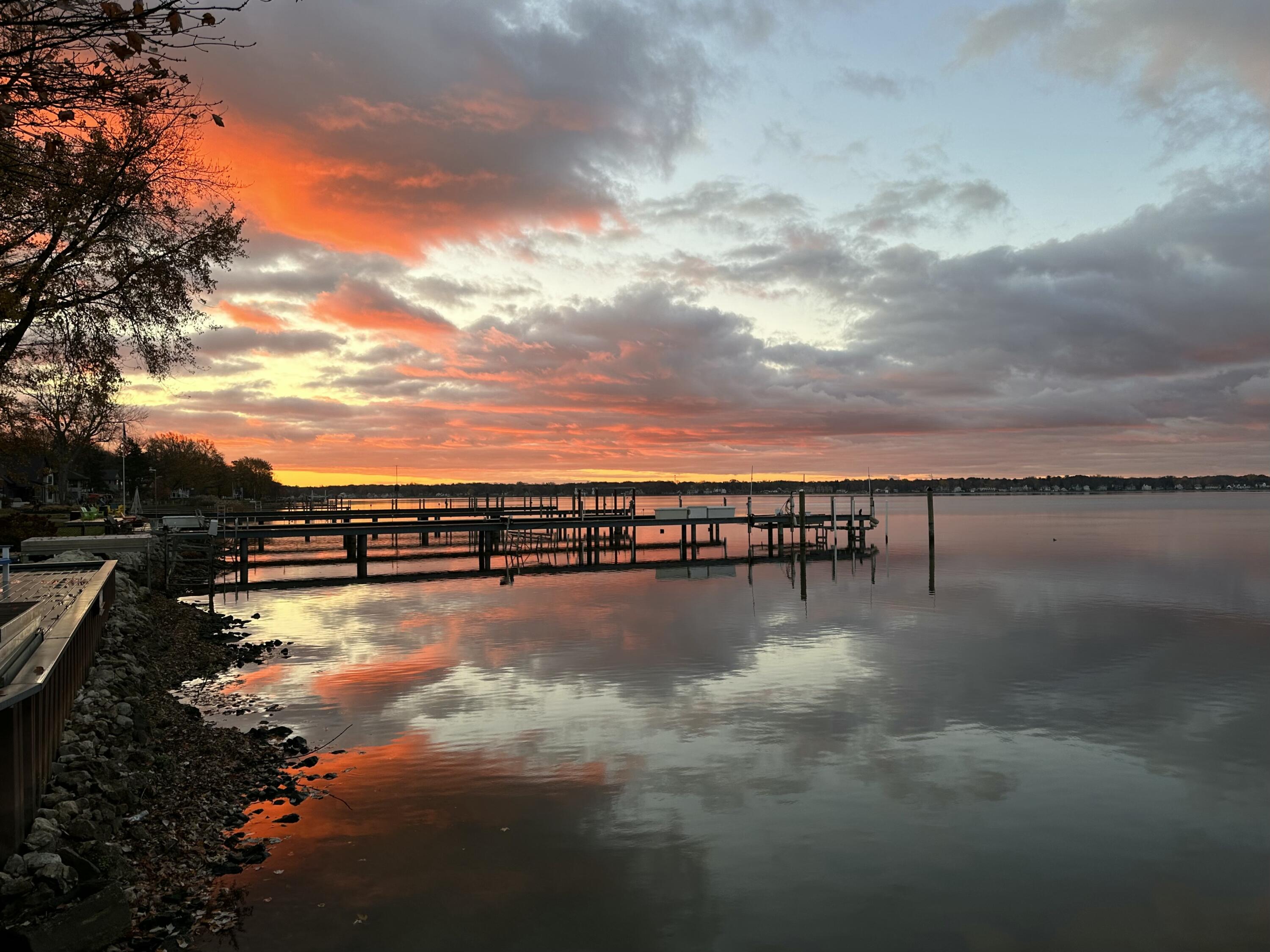 1738 Waukazoo Drive Holland MI 49424