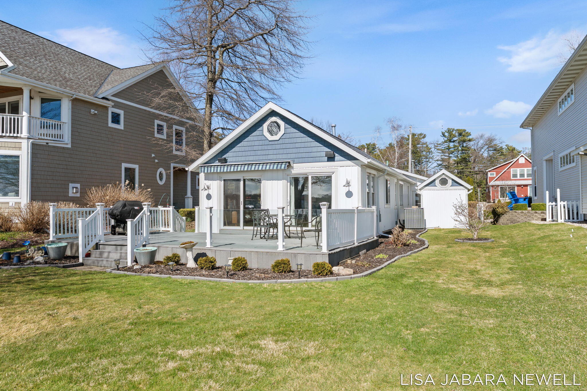 1738 Waukazoo Drive Holland MI 49424