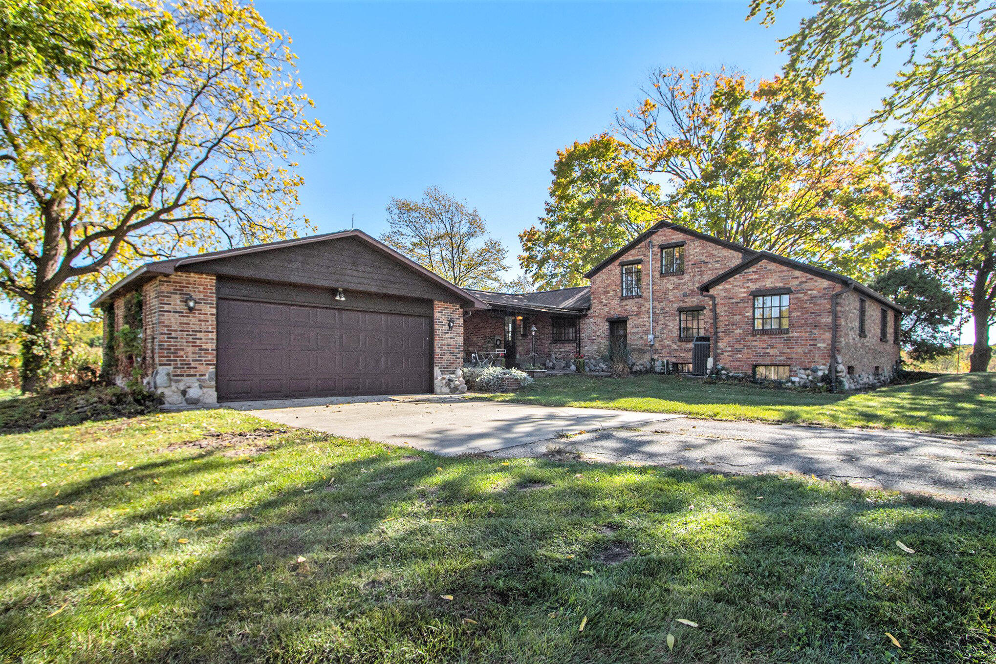 3127 127th Avenue Allegan MI 49010