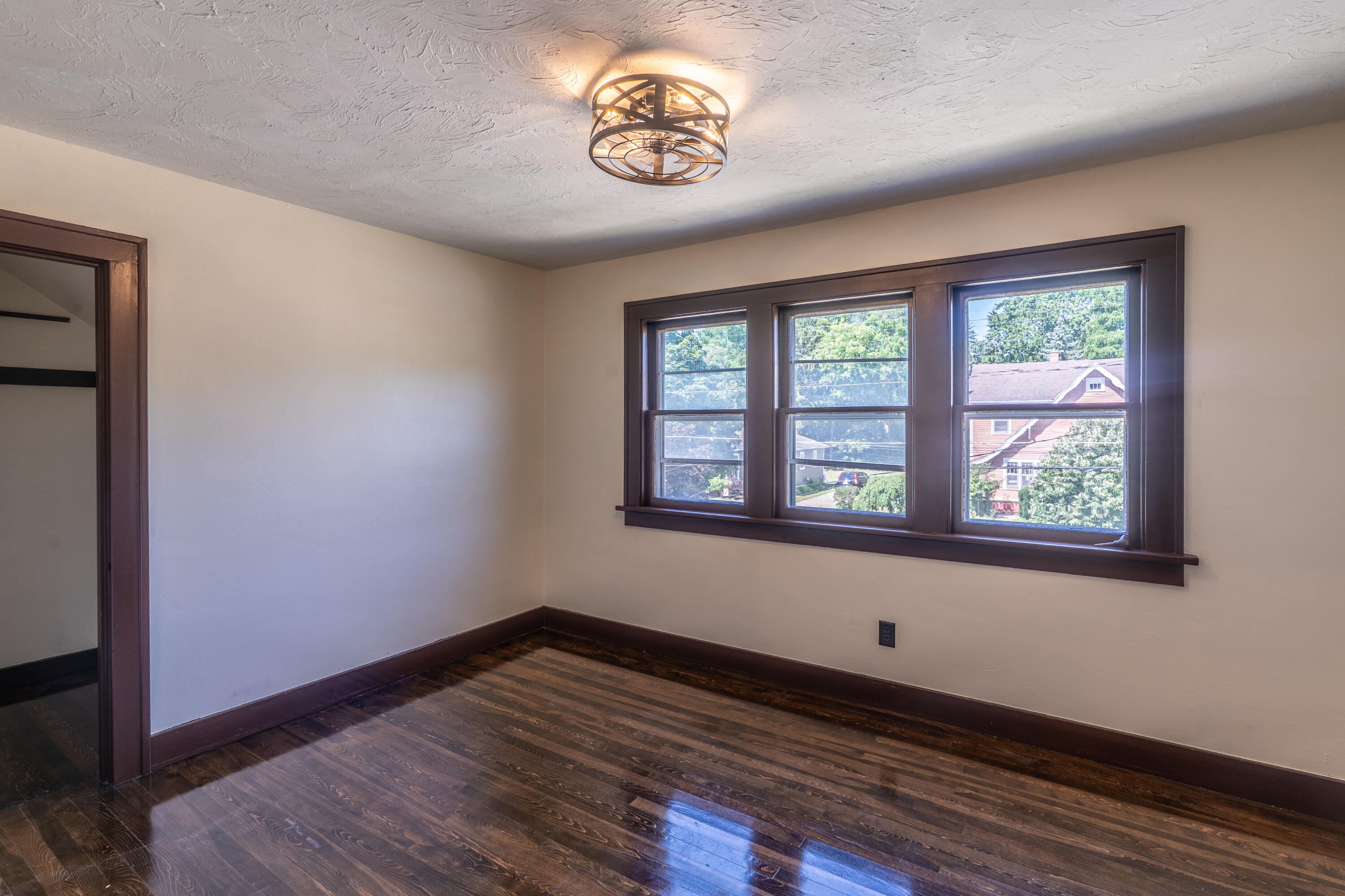 1444 Pine Avenue NW Grand Rapids MI 49504