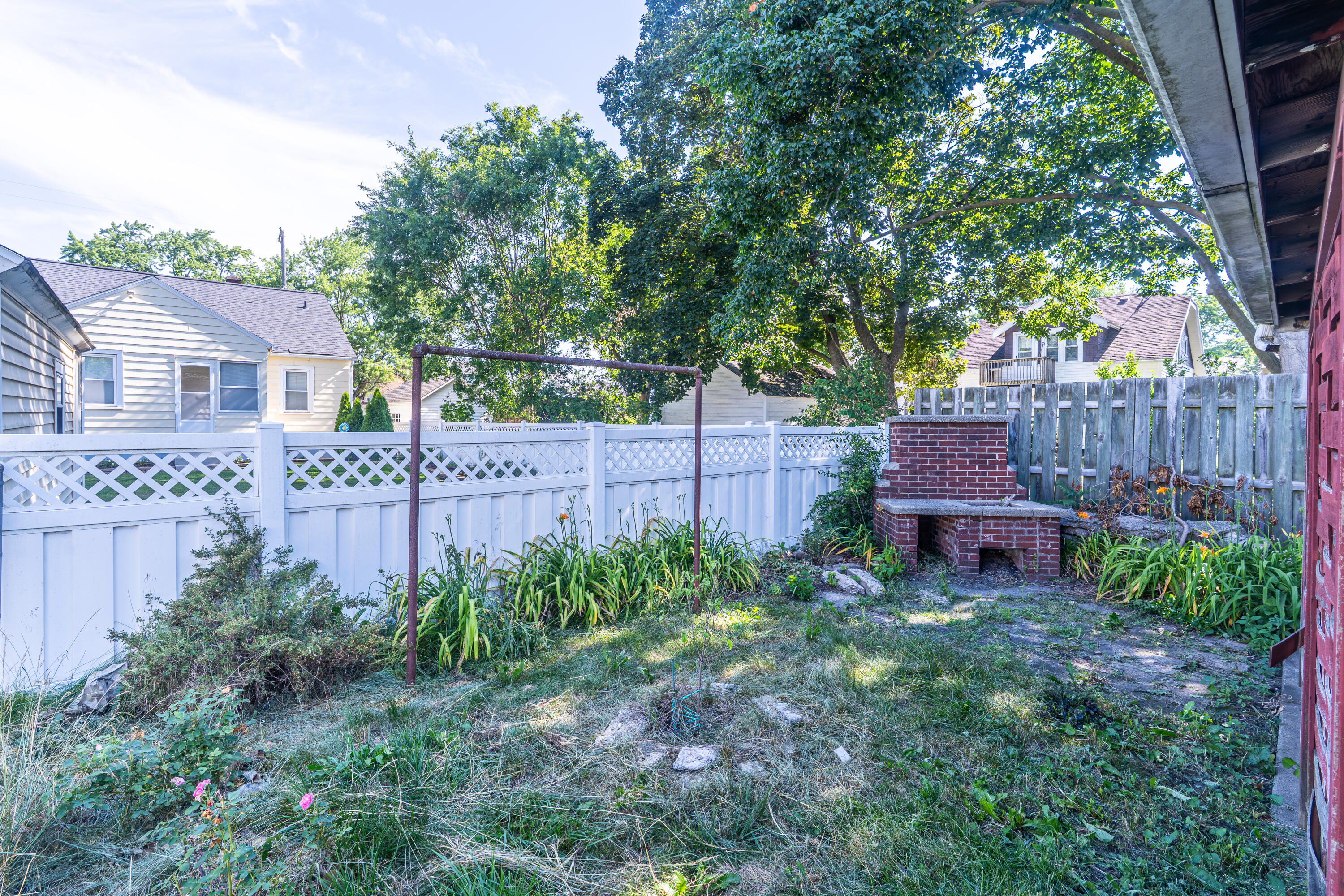 1444 Pine Avenue NW Grand Rapids MI 49504