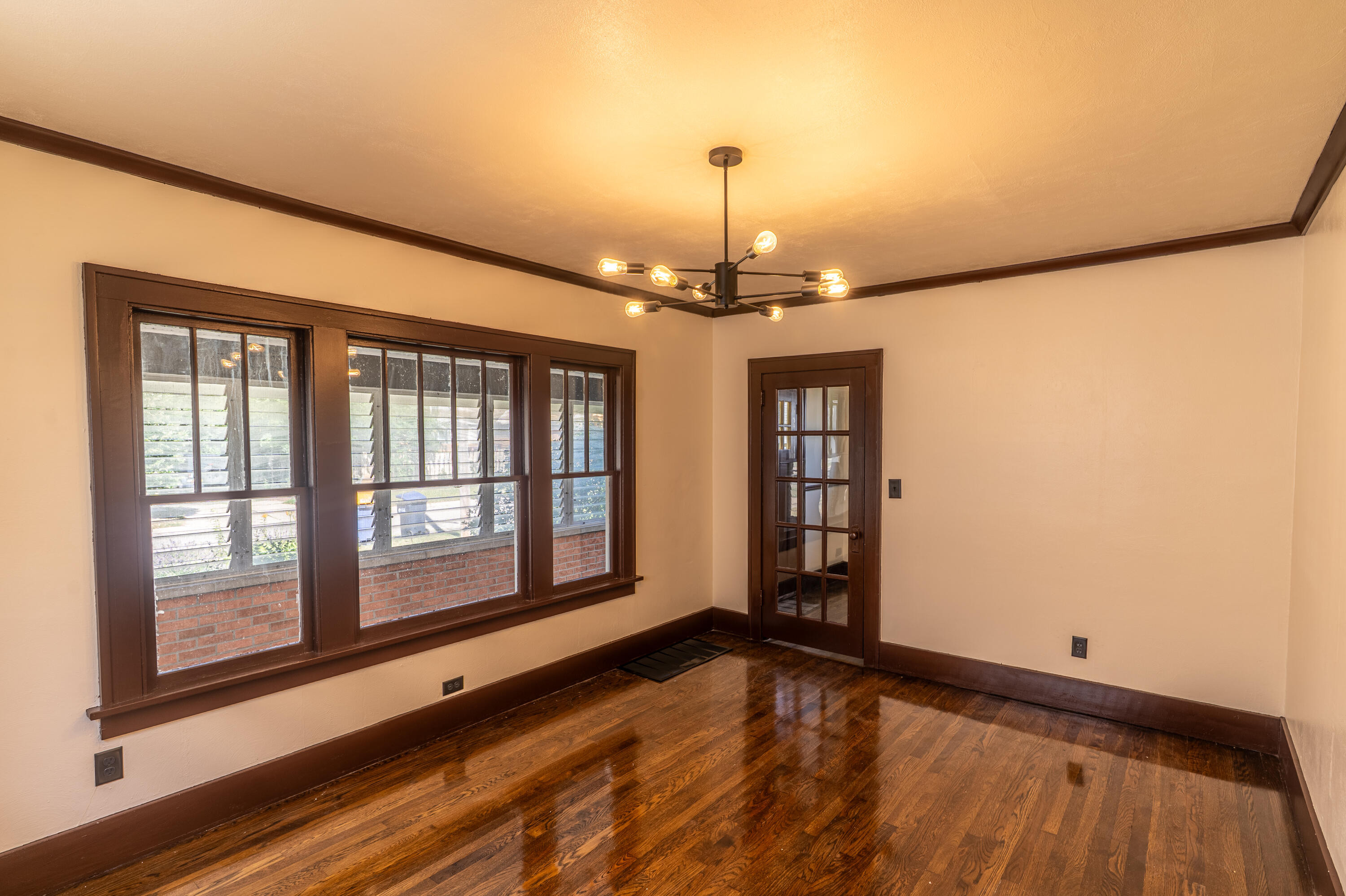 1444 Pine Avenue NW Grand Rapids MI 49504