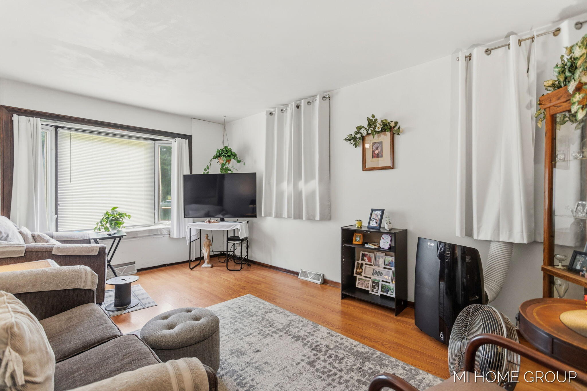 155 Burke Avenue Holland MI 49424