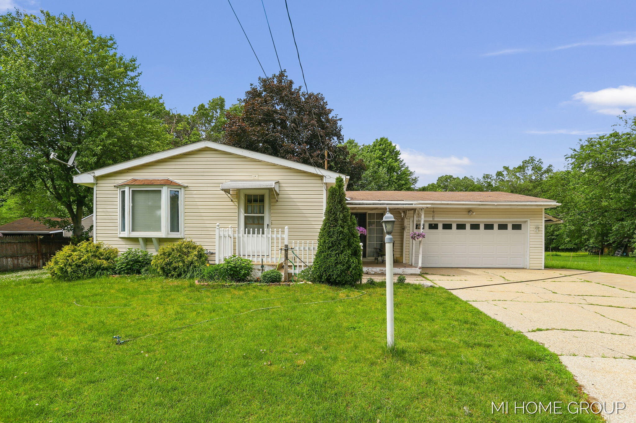 155 Burke Avenue Holland MI 49424