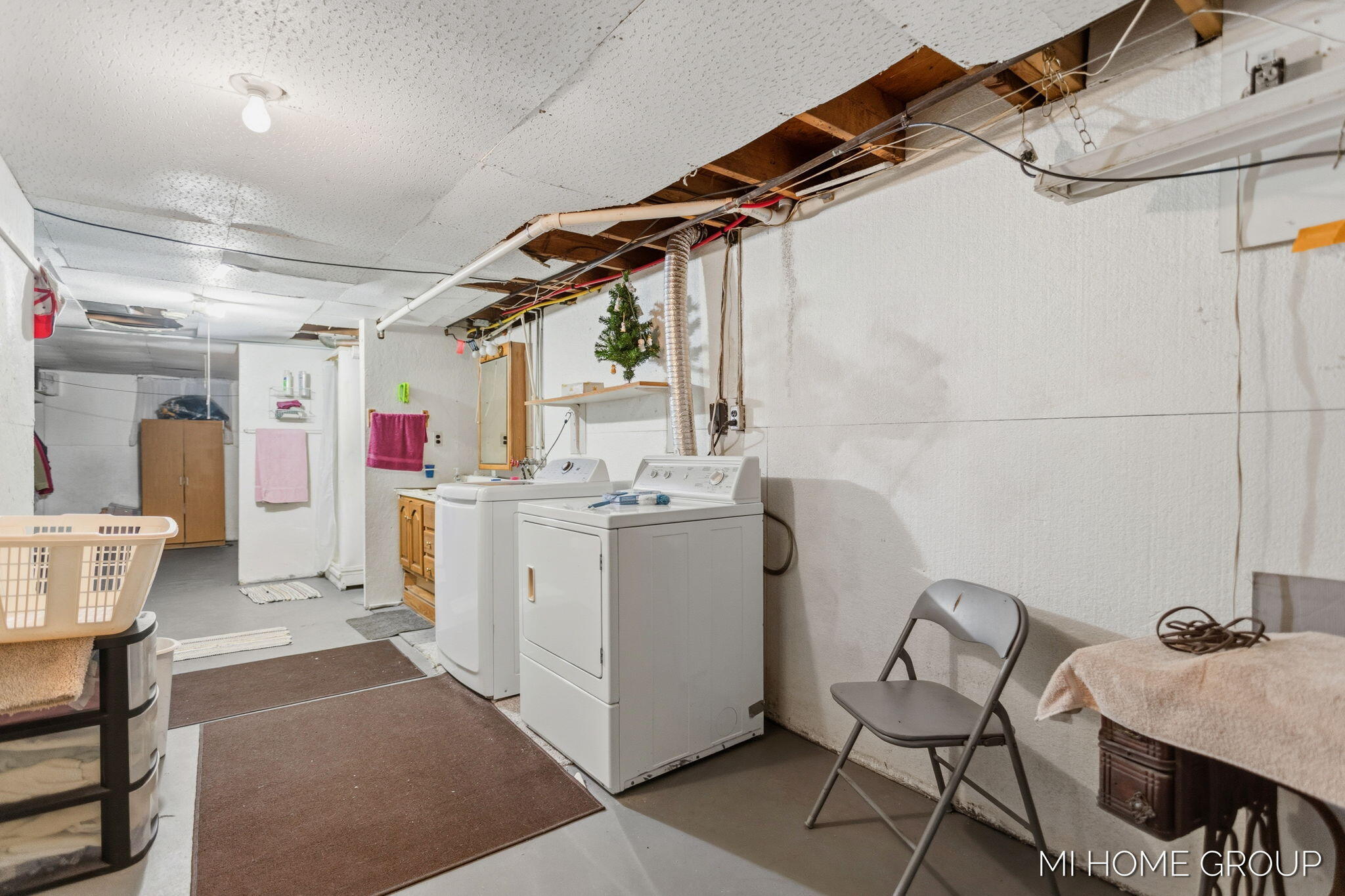 155 Burke Avenue Holland MI 49424