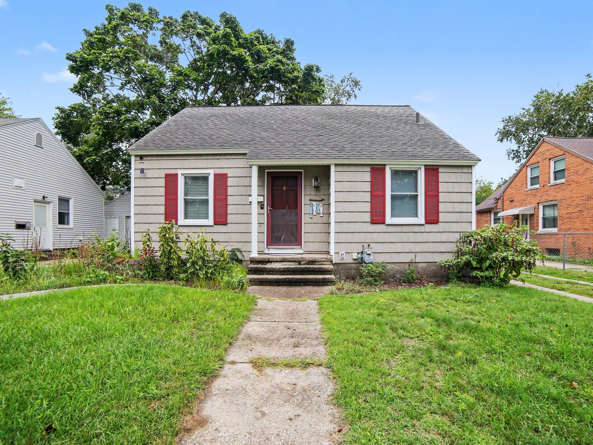 2240 Miner Avenue Muskegon MI 49441