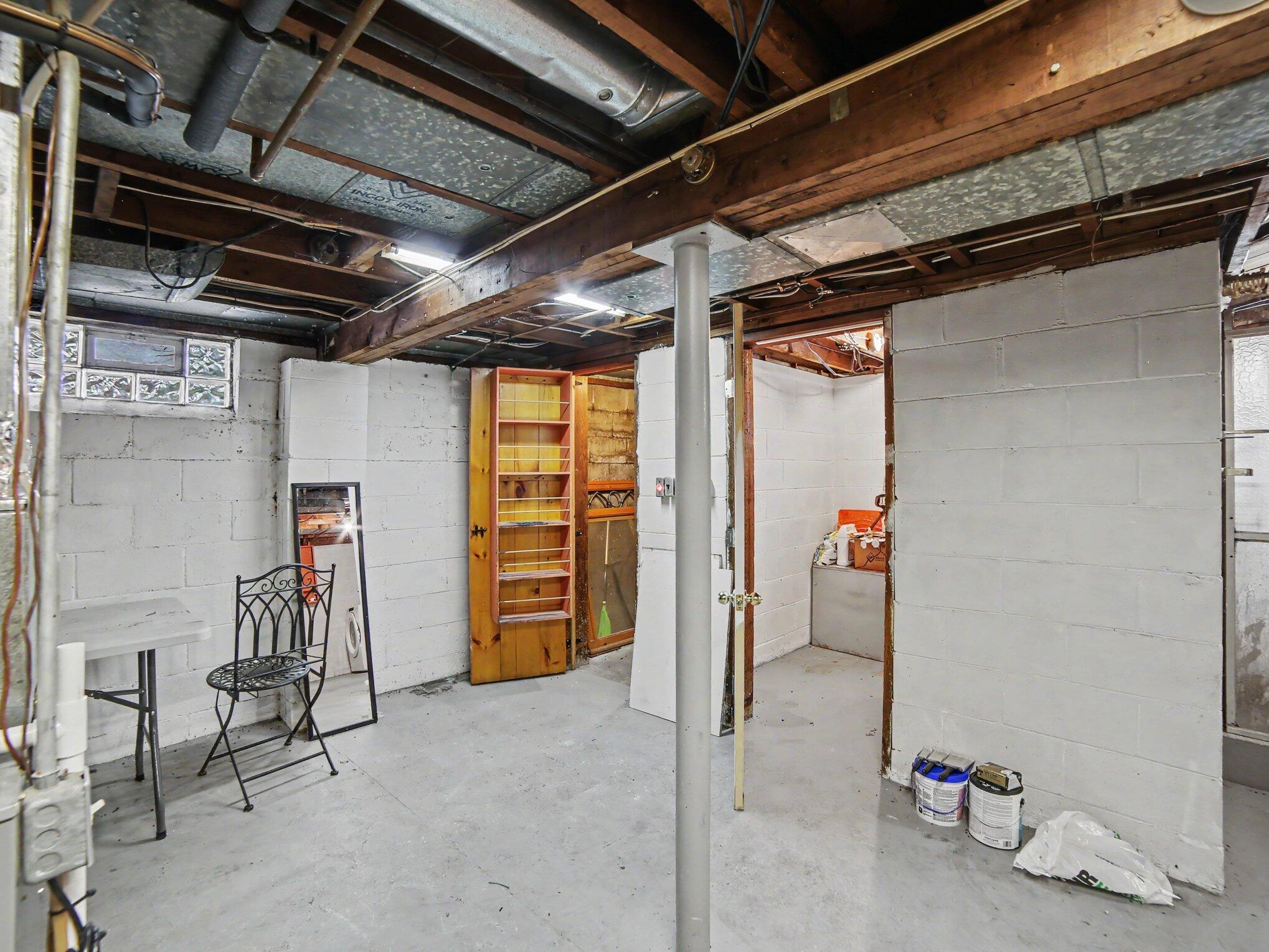 2240 Miner Avenue Muskegon MI 49441
