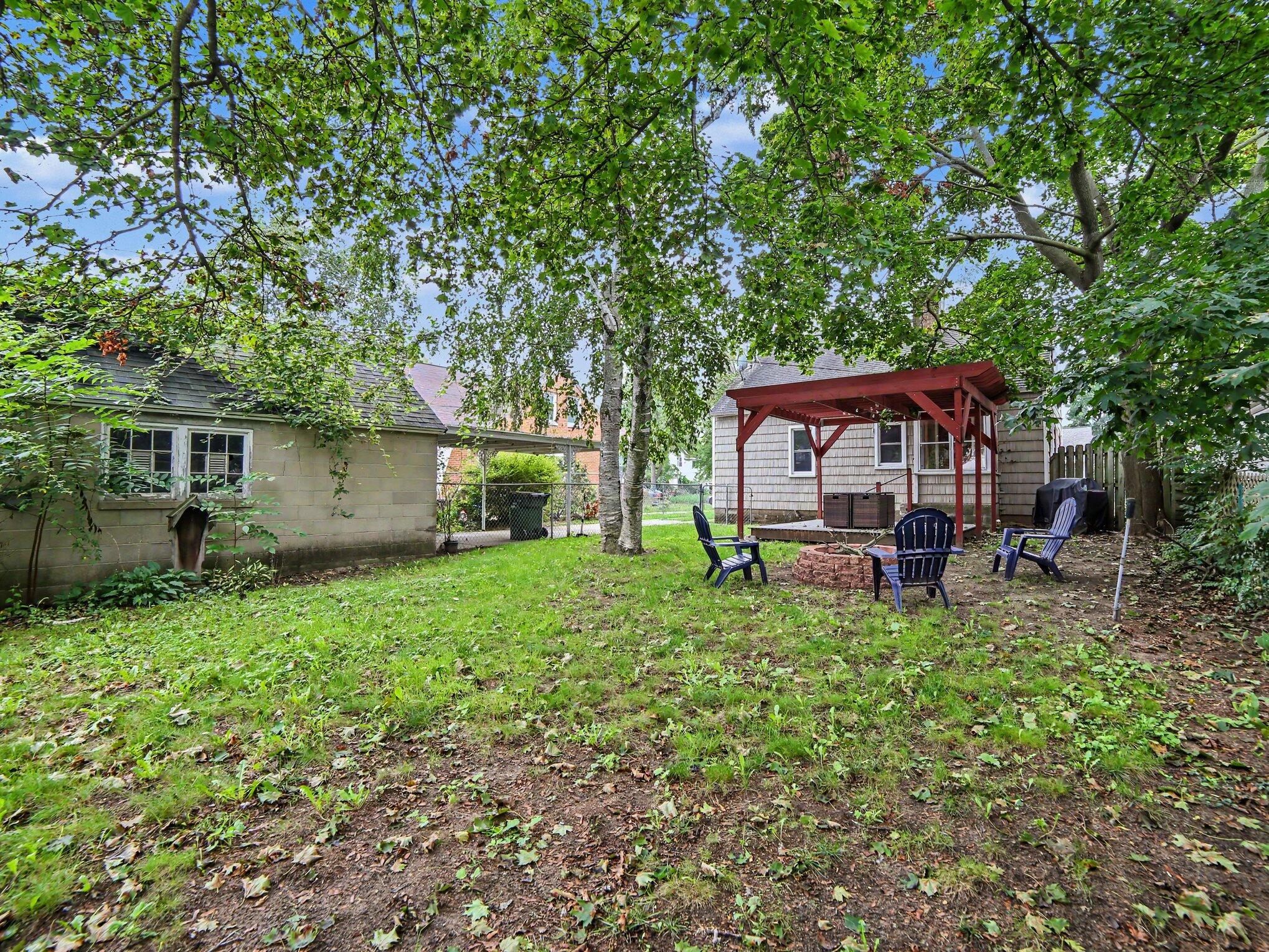 2240 Miner Avenue Muskegon MI 49441