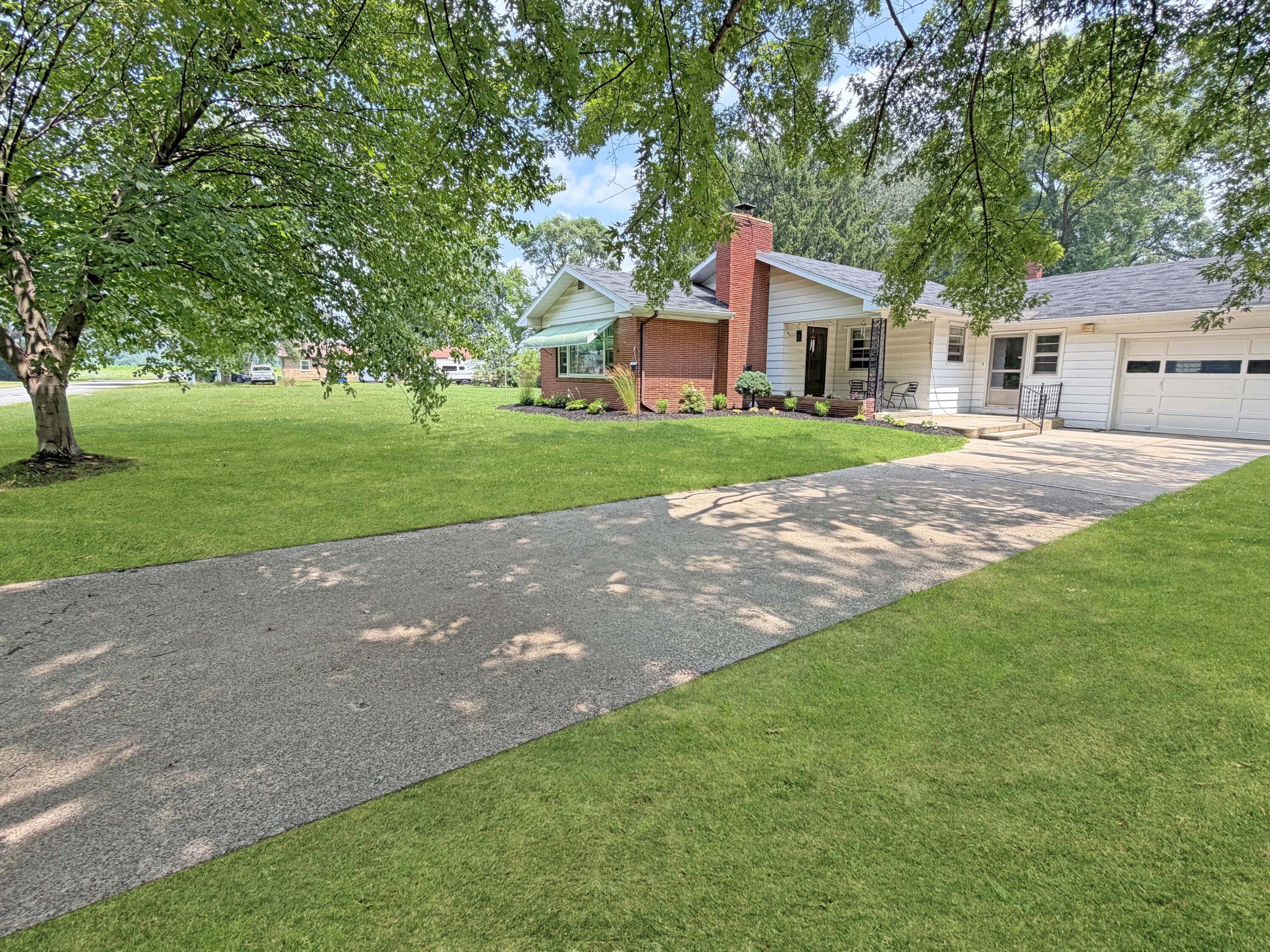 1615 Roger Avenue Benton Harbor MI 49022