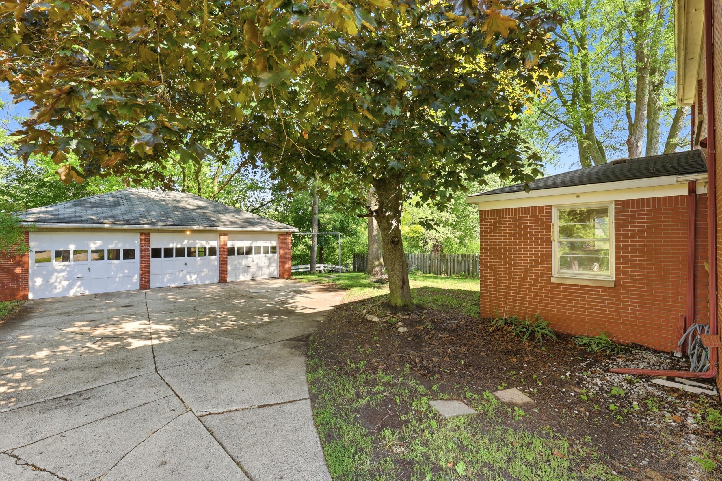1905 Millbank Street SE Grand Rapids MI 49508
