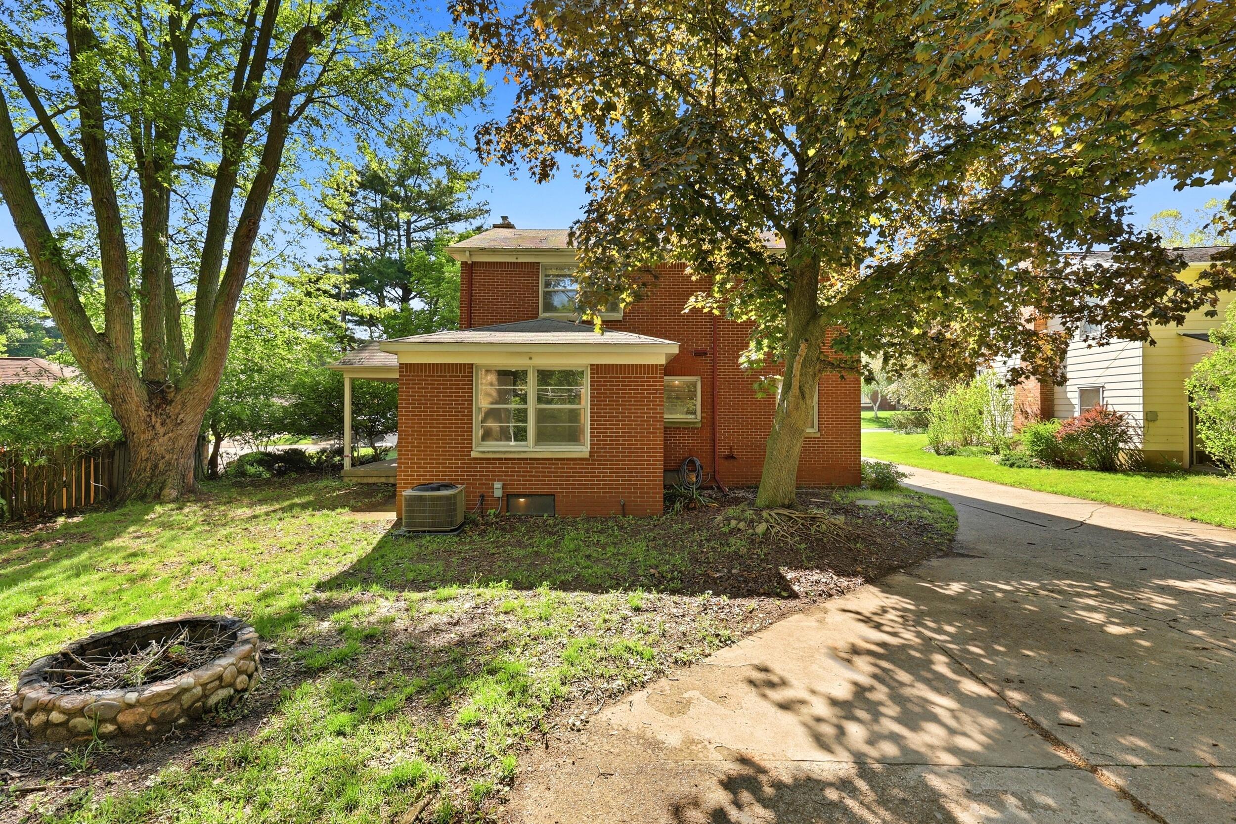 1905 Millbank Street SE Grand Rapids MI 49508