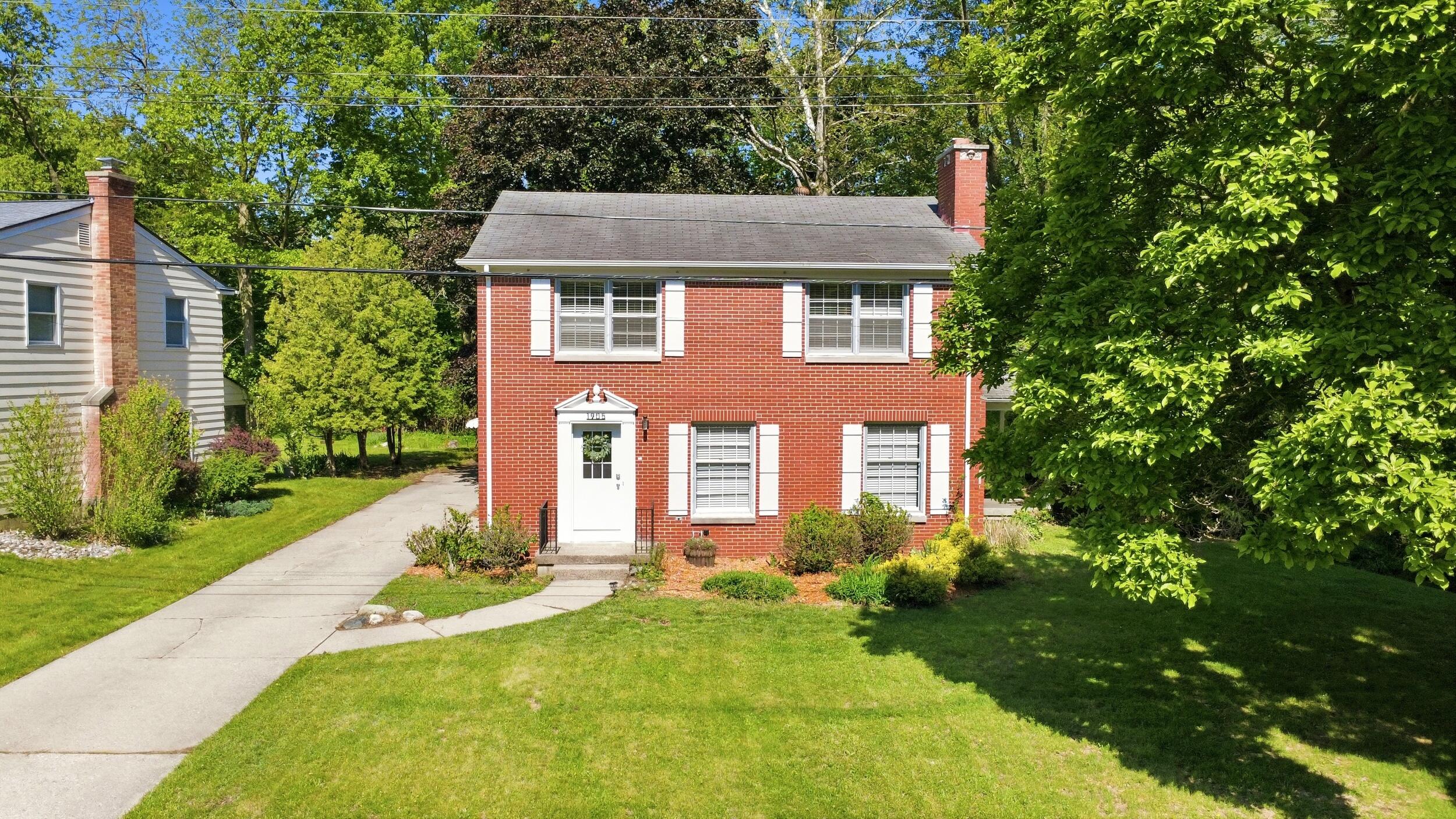1905 Millbank Street SE Grand Rapids MI 49508