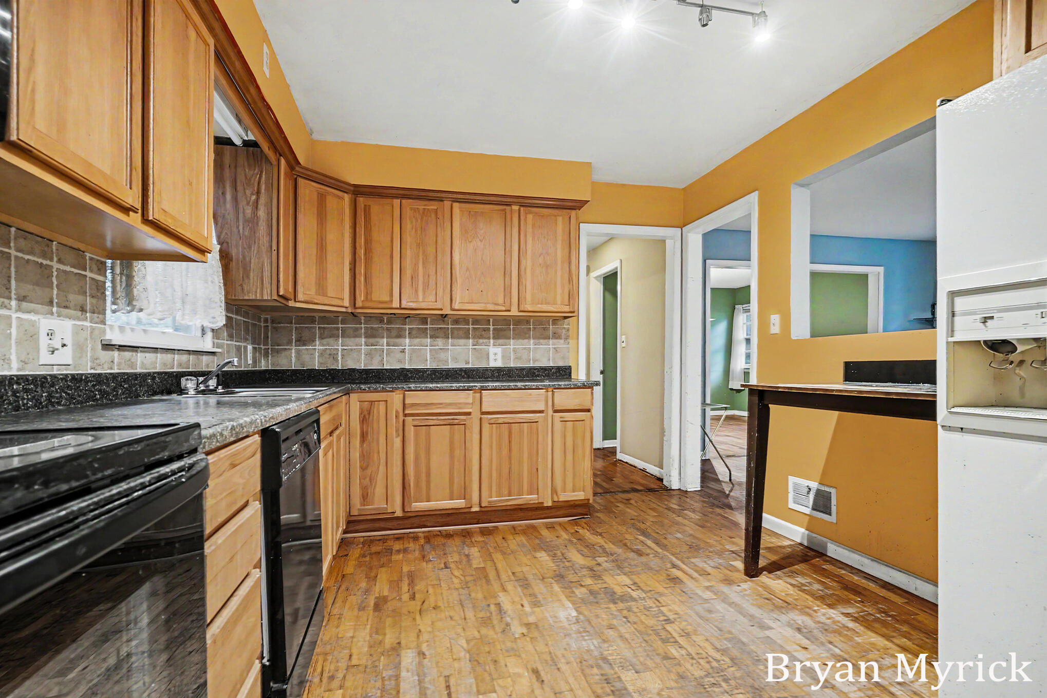 819 W 25th Street Holland MI 49423