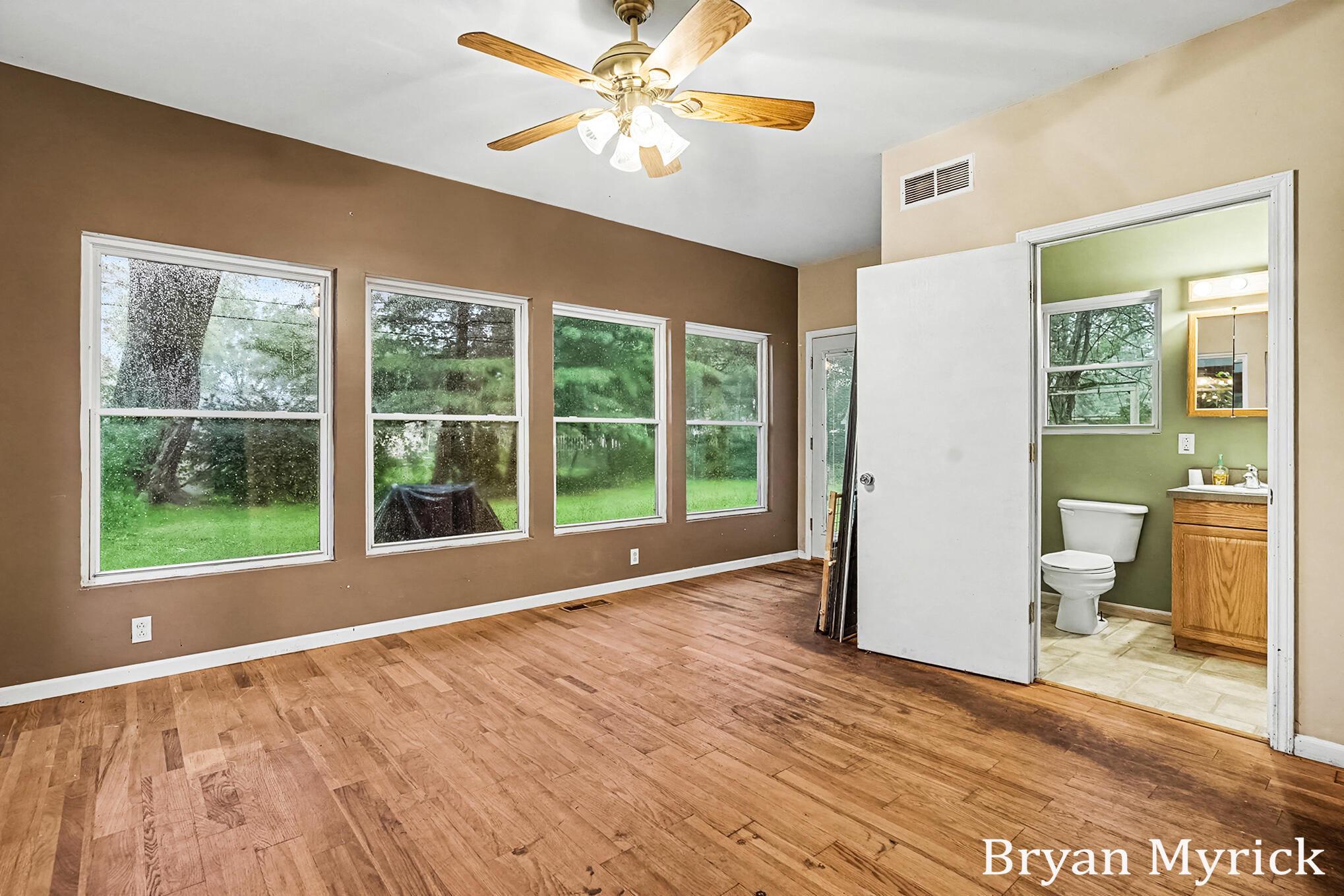 819 W 25th Street Holland MI 49423