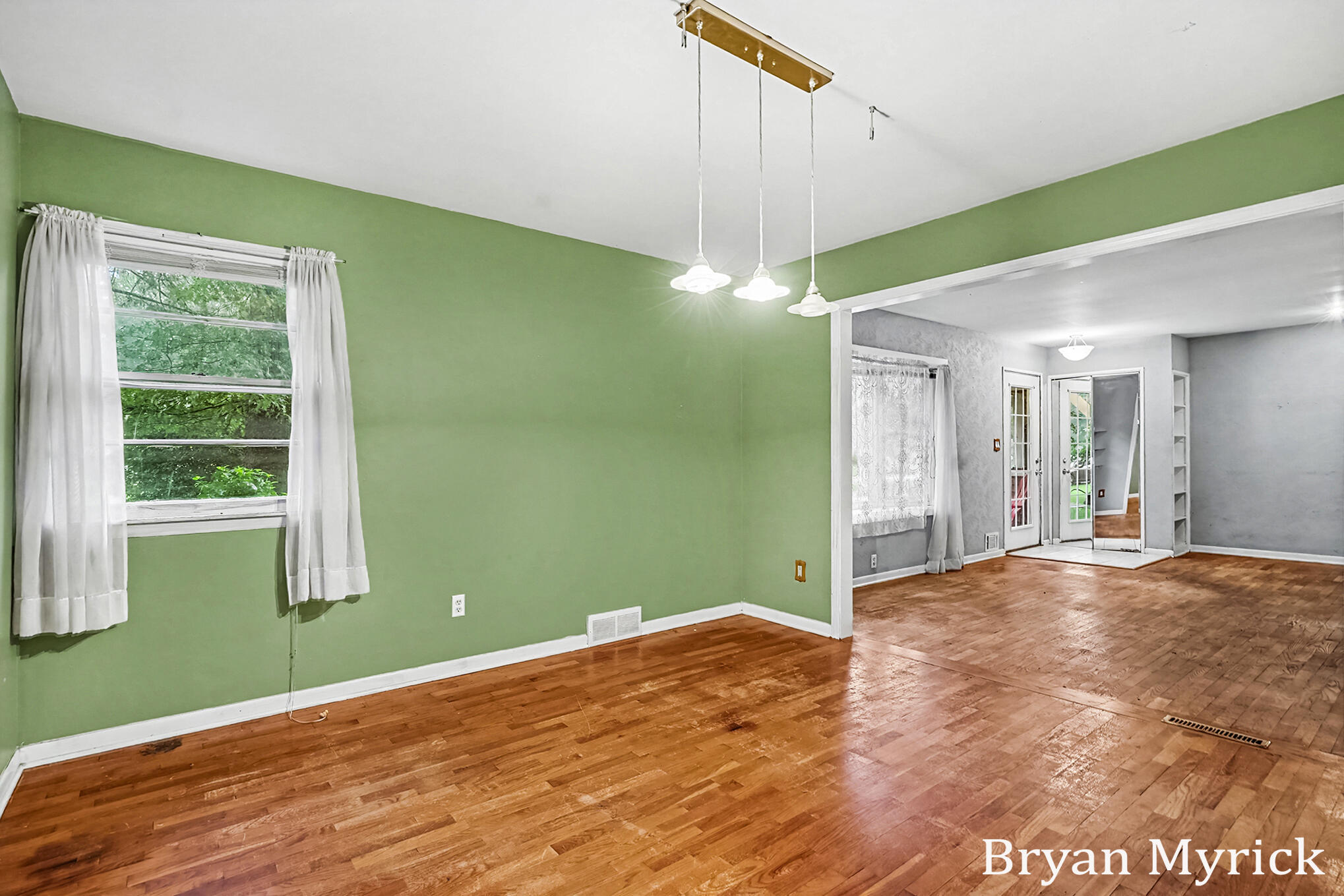 819 W 25th Street Holland MI 49423
