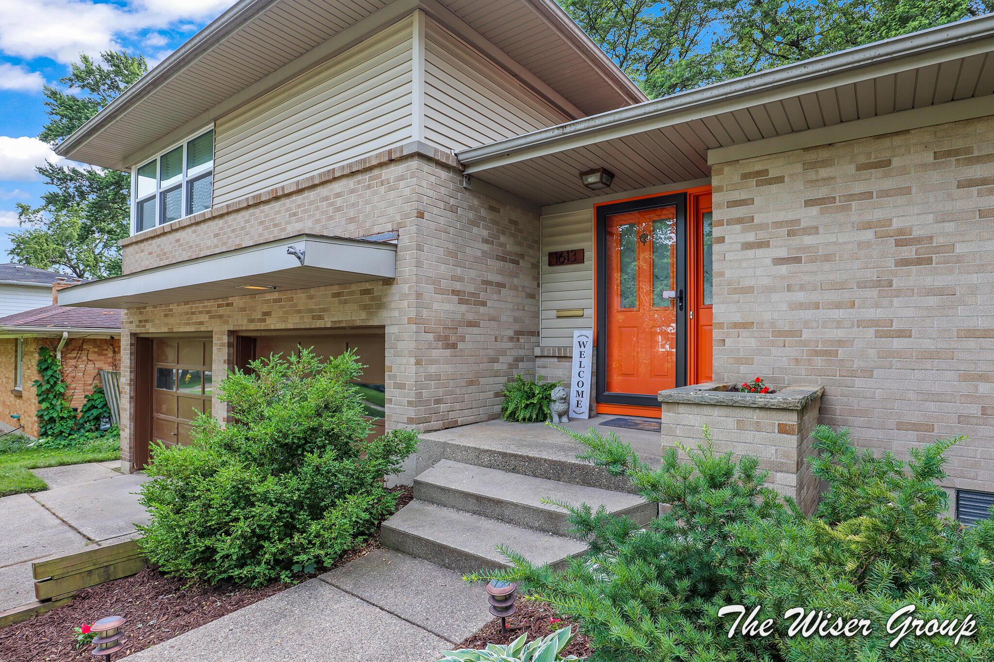 1613 Lotus Avenue SE Grand Rapids MI 49506
