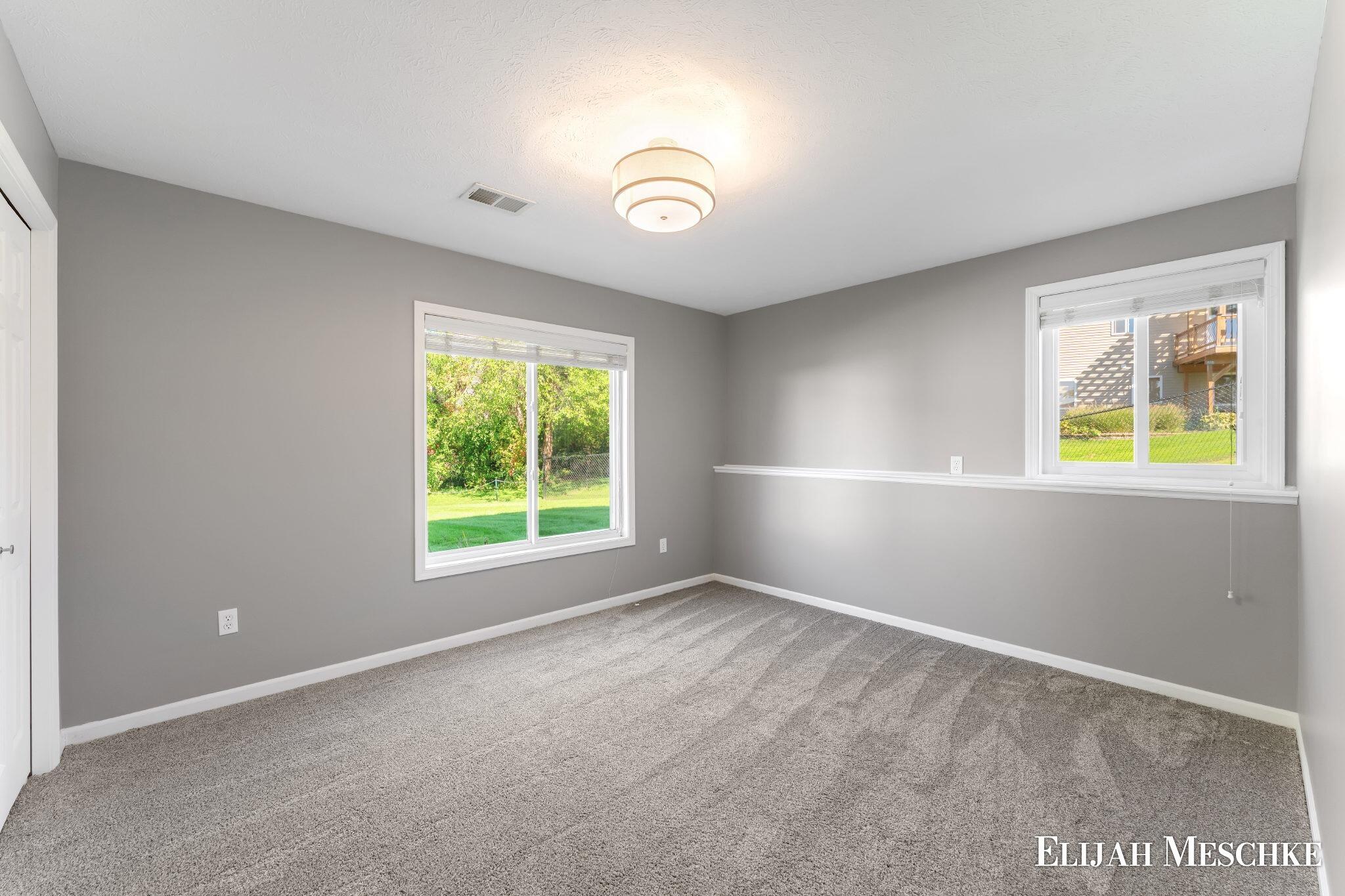 2026 Orchard Ridge Drive NW Grand Rapids MI 49534