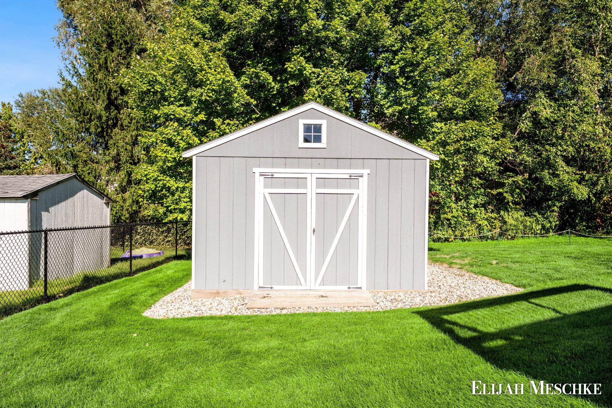 2026 Orchard Ridge Drive NW Grand Rapids MI 49534