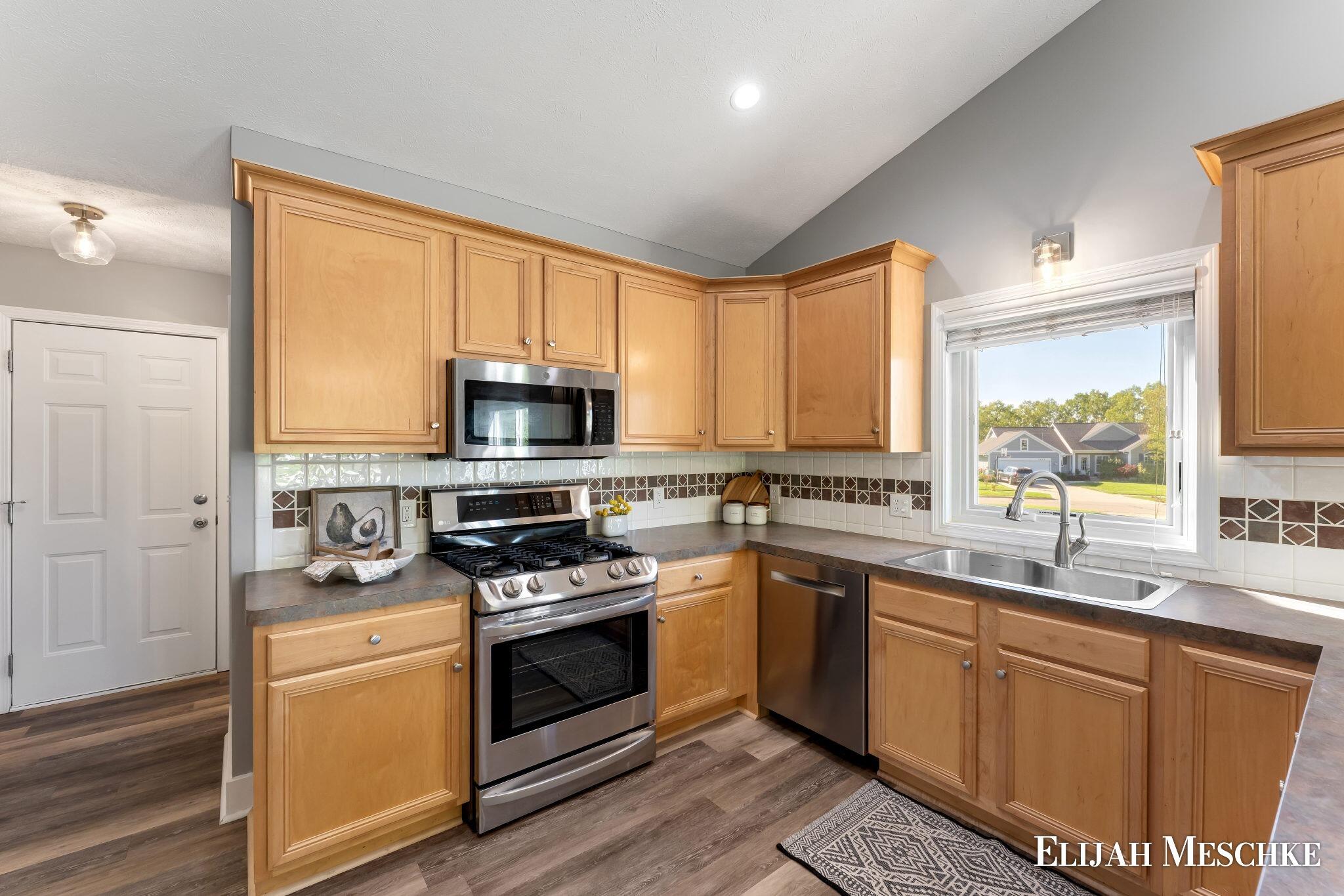 2026 Orchard Ridge Drive NW Grand Rapids MI 49534