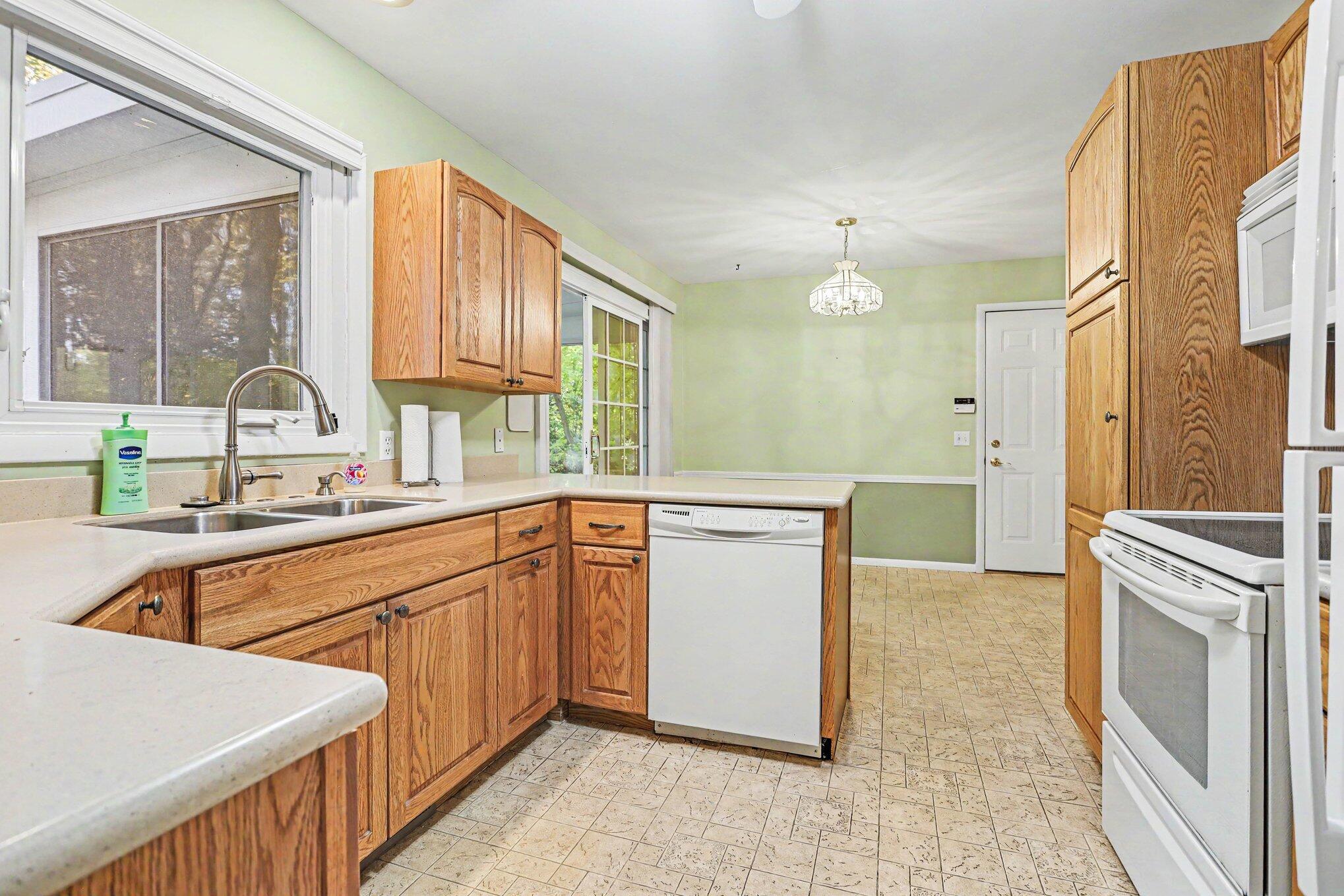 607 S Sherman Street Allegan MI 49010
