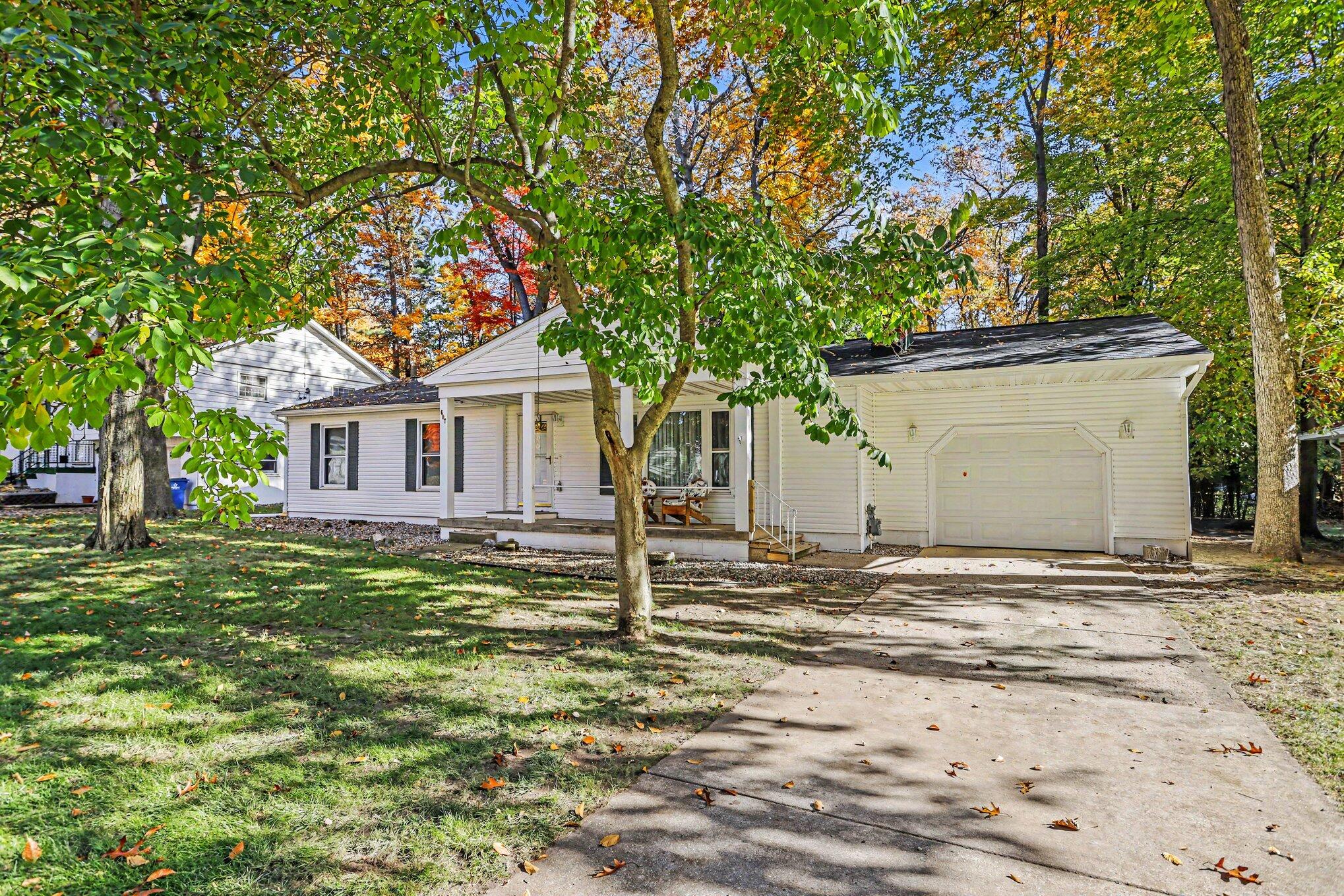 607 S Sherman Street Allegan MI 49010