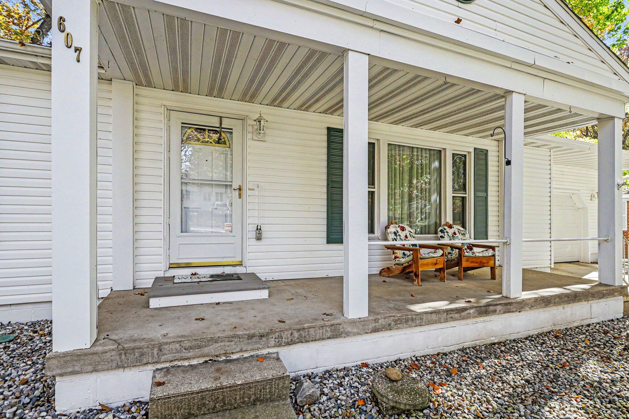 607 S Sherman Street Allegan MI 49010