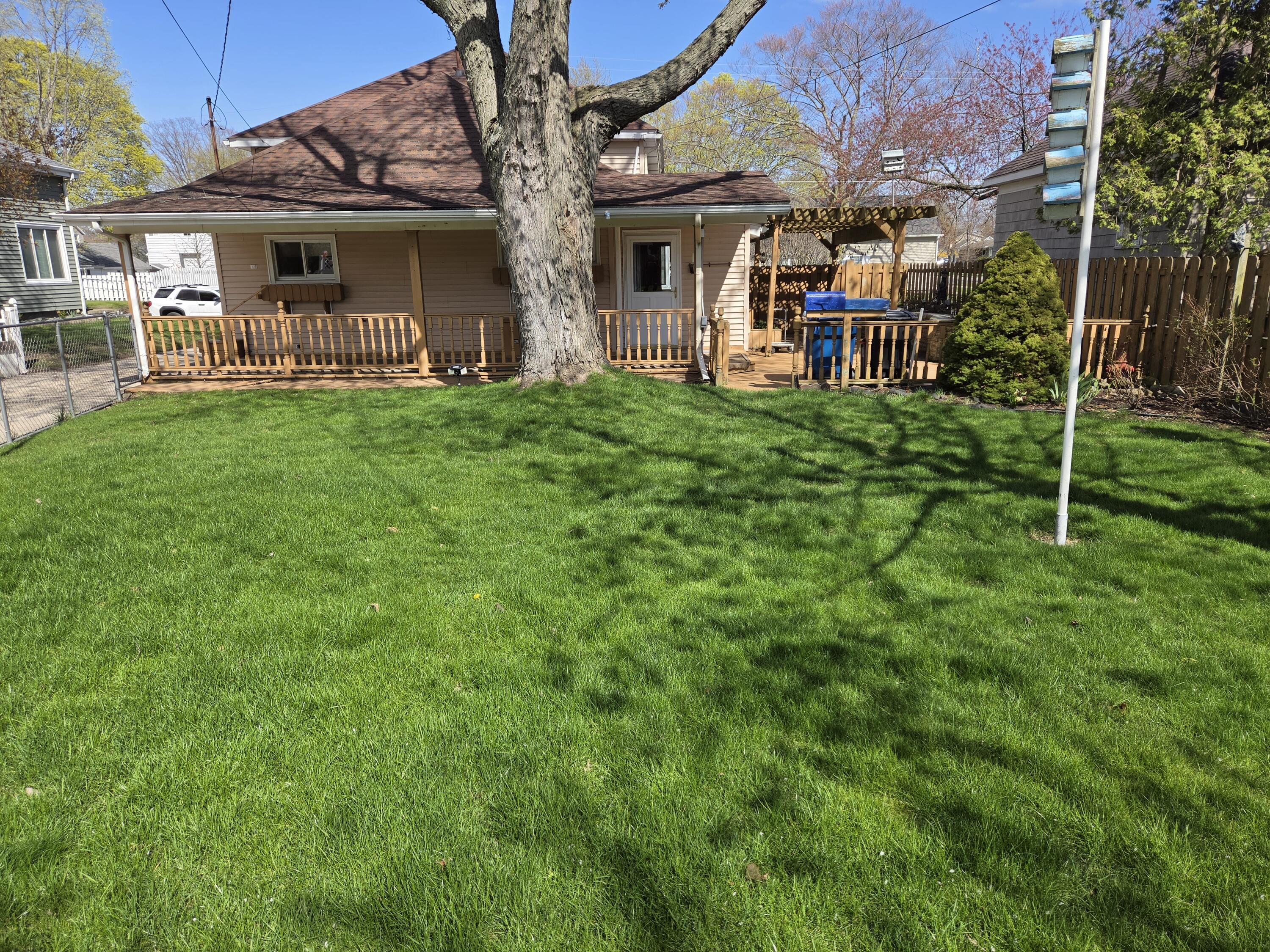 603 New William Street Ludington MI 49431