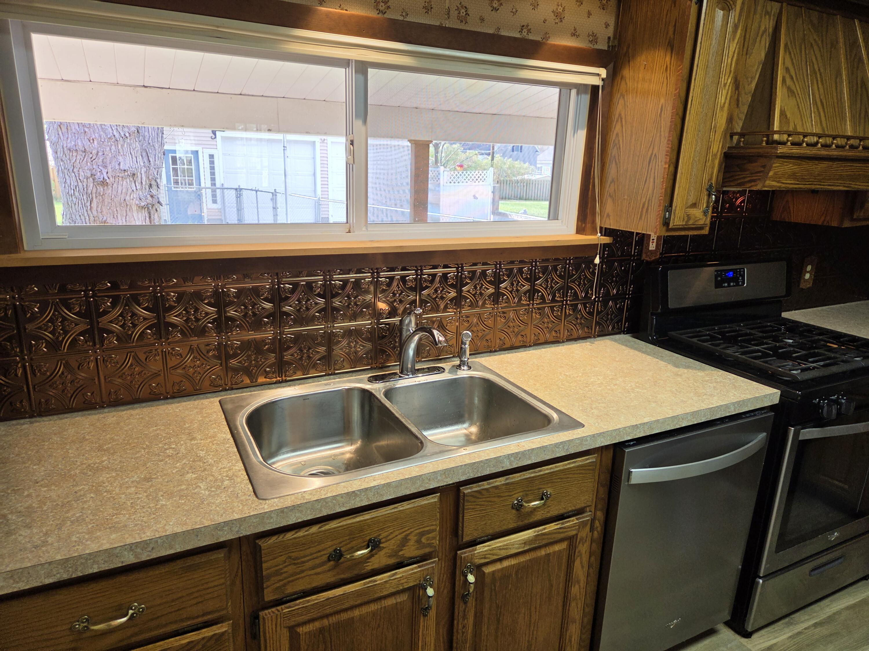 603 New William Street Ludington MI 49431