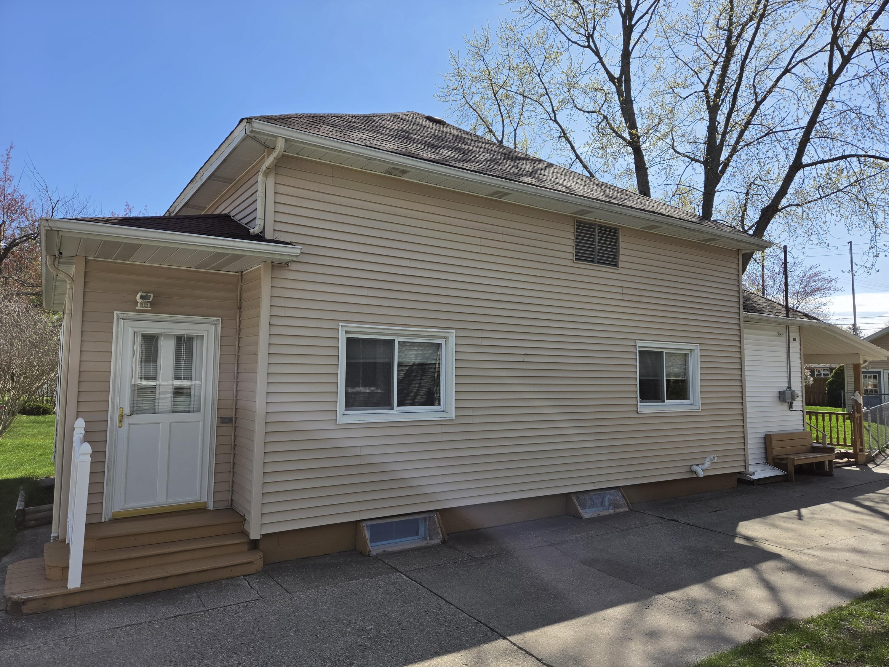 603 New William Street Ludington MI 49431