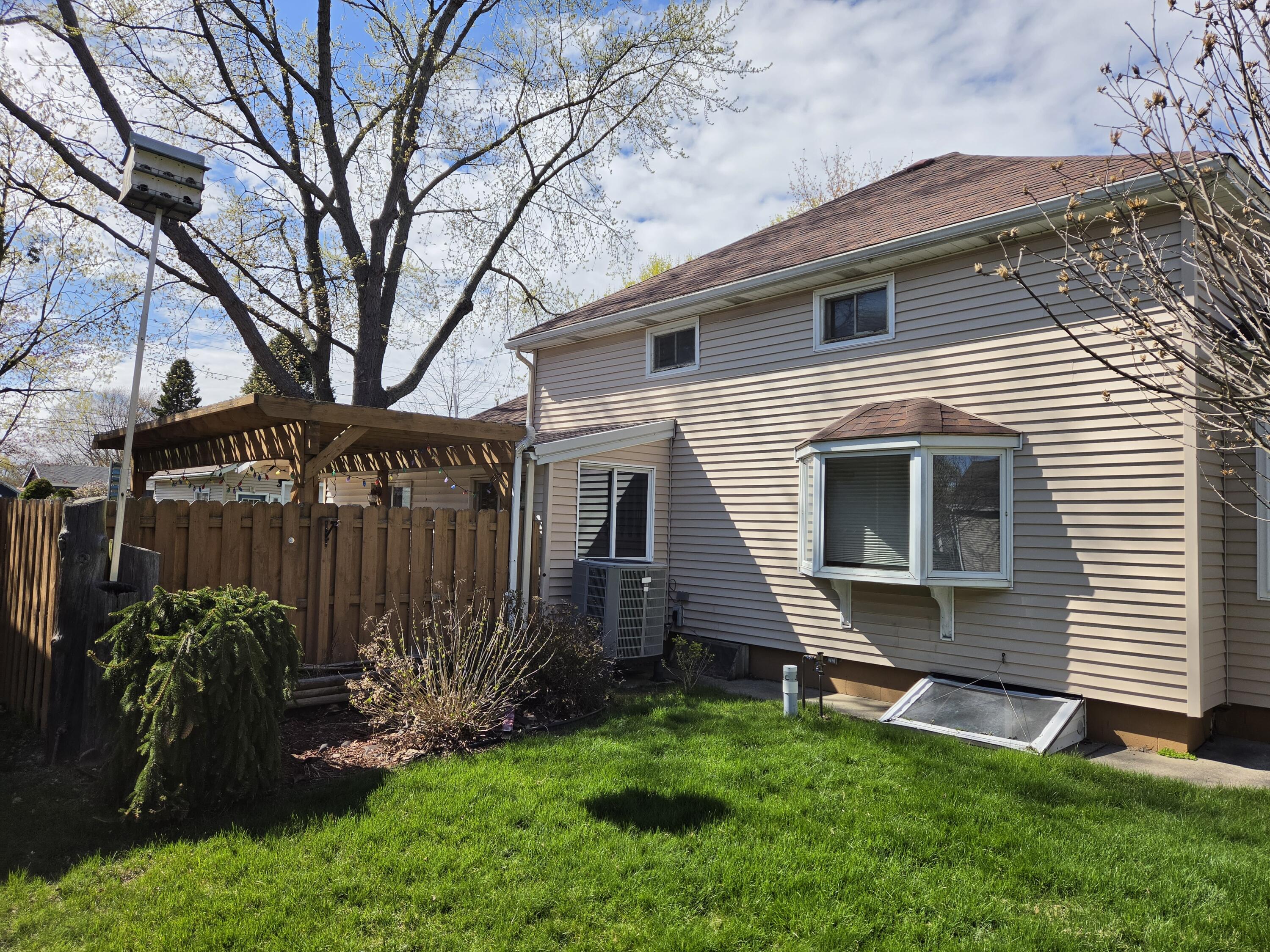 603 New William Street Ludington MI 49431