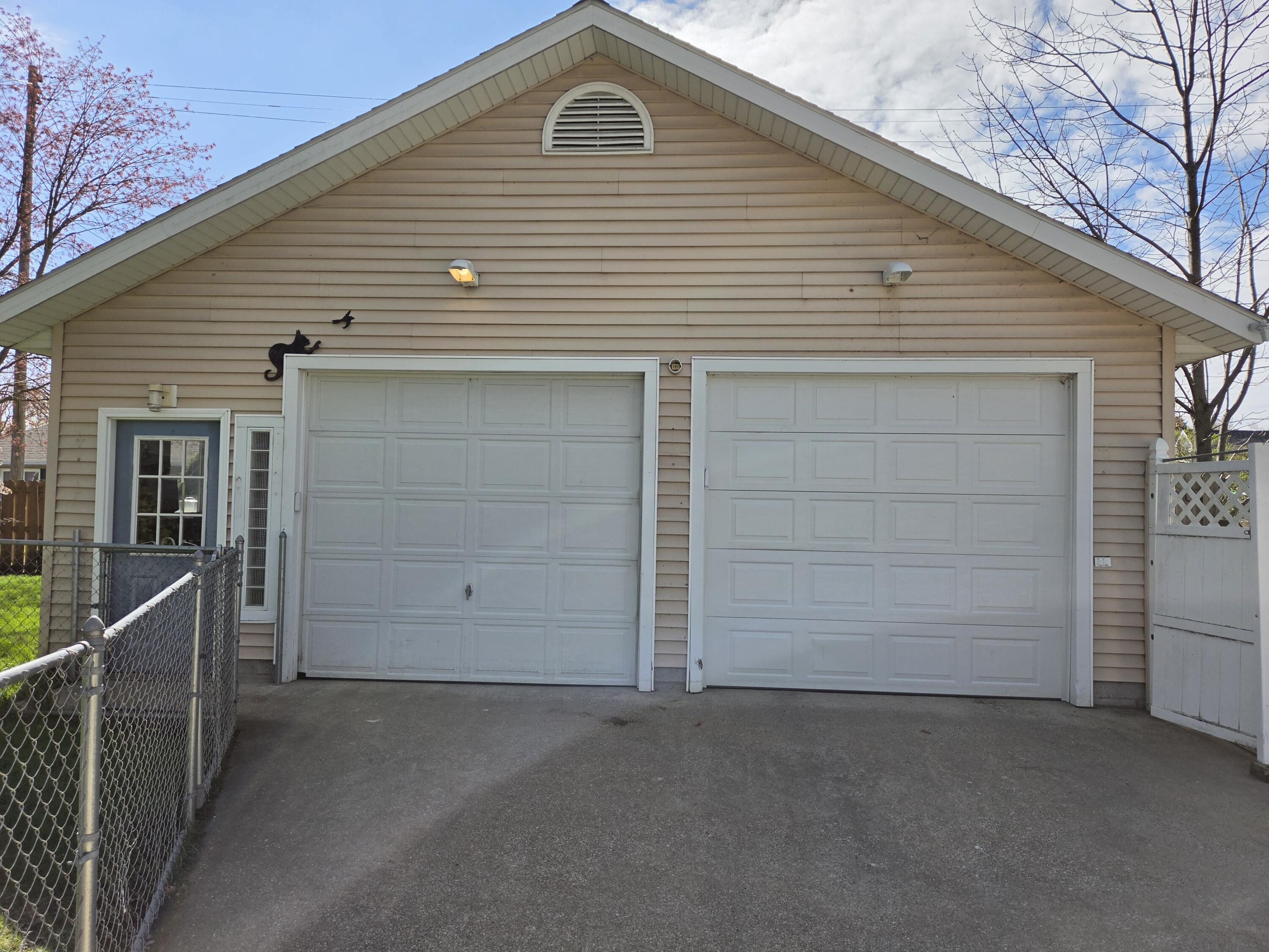 603 New William Street Ludington MI 49431