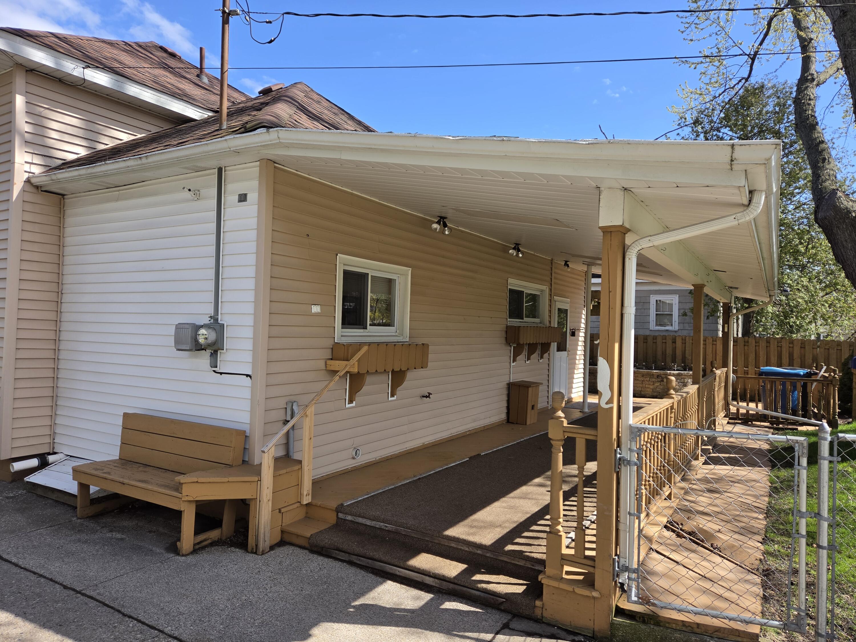 603 New William Street Ludington MI 49431